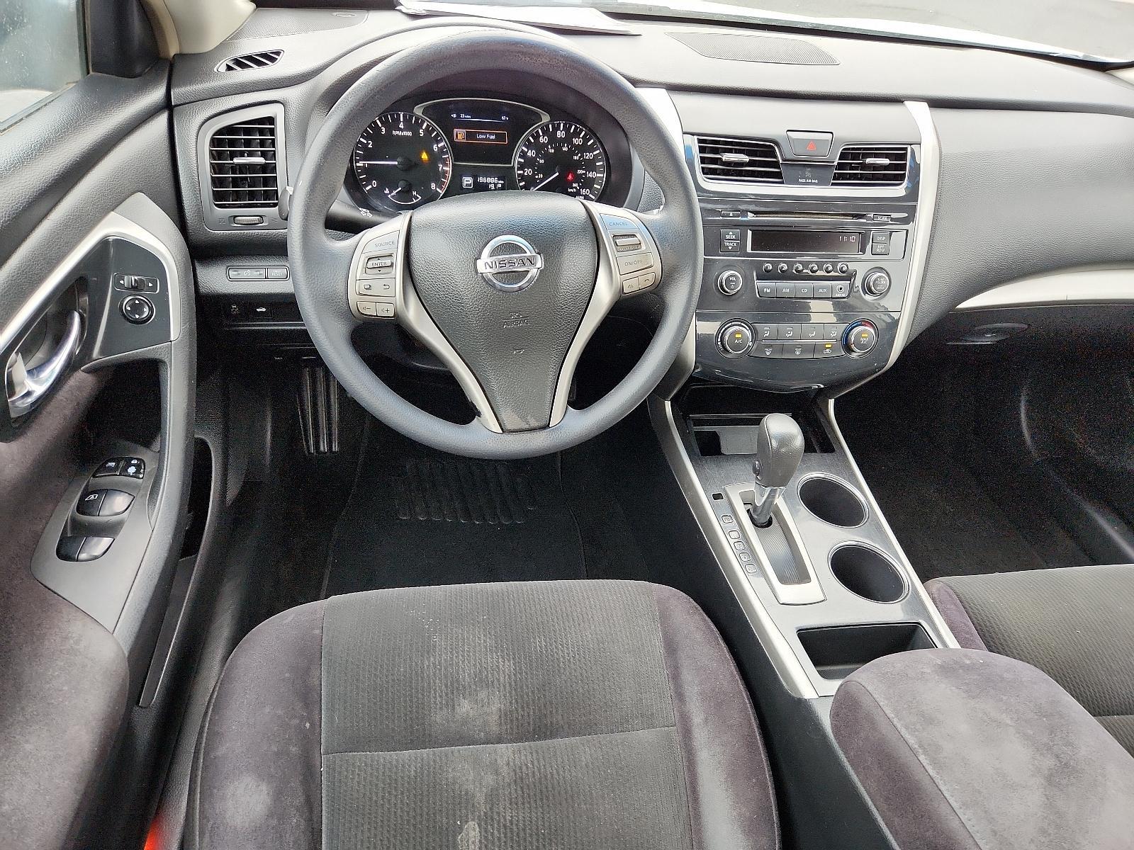 2013 Pearl White /Charcoal Cloth Interior Nissan Altima 2.5 S (1N4AL3AP8DC) with an 2.5L DOHC 16-valve I4 engine engine, located at 4711 Ave Q, Lubbock, TX, 79412, (806) 687-2362, 33.551304, -101.855293 - Photo #18