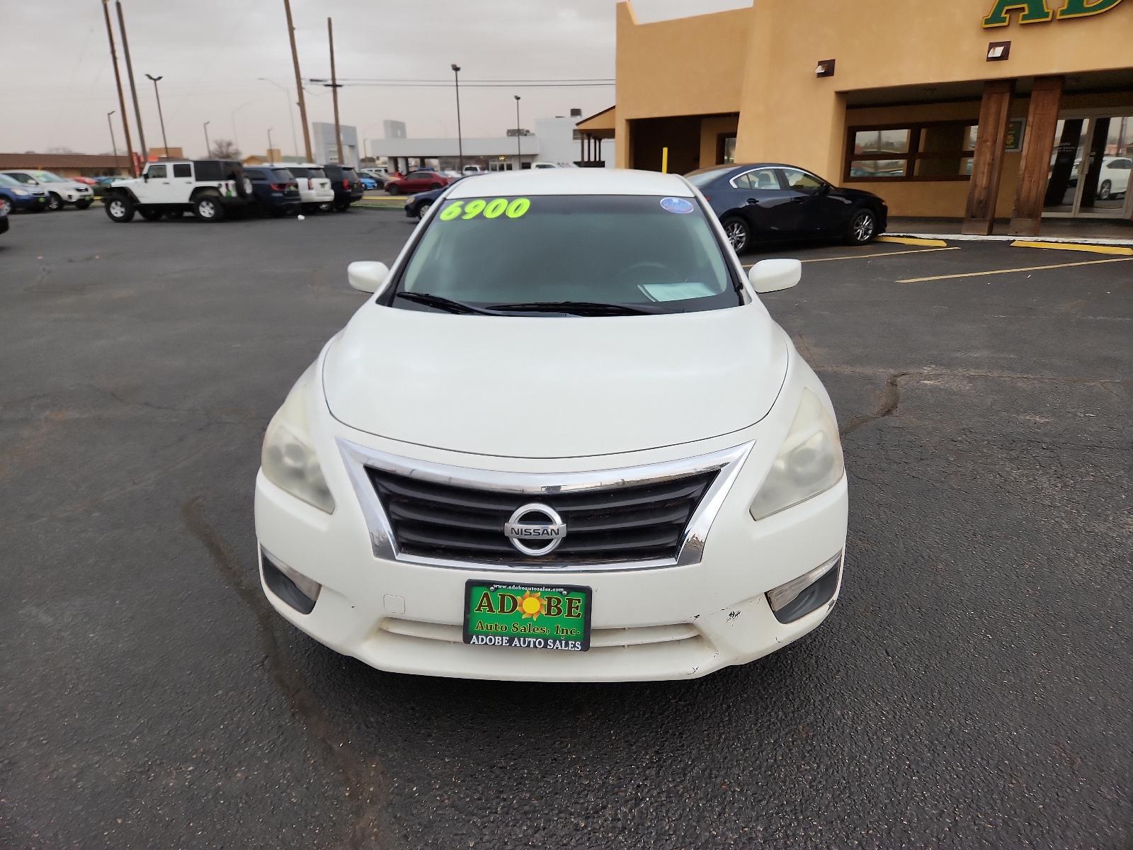 2013 Pearl White /Charcoal Cloth Interior Nissan Altima 2.5 SV (1N4AL3AP2DN) with an 2.5L DOHC 16-valve I4 engine engine, located at 4711 Ave Q, Lubbock, TX, 79412, (806) 687-2362, 33.551304, -101.855293 - Photo #7