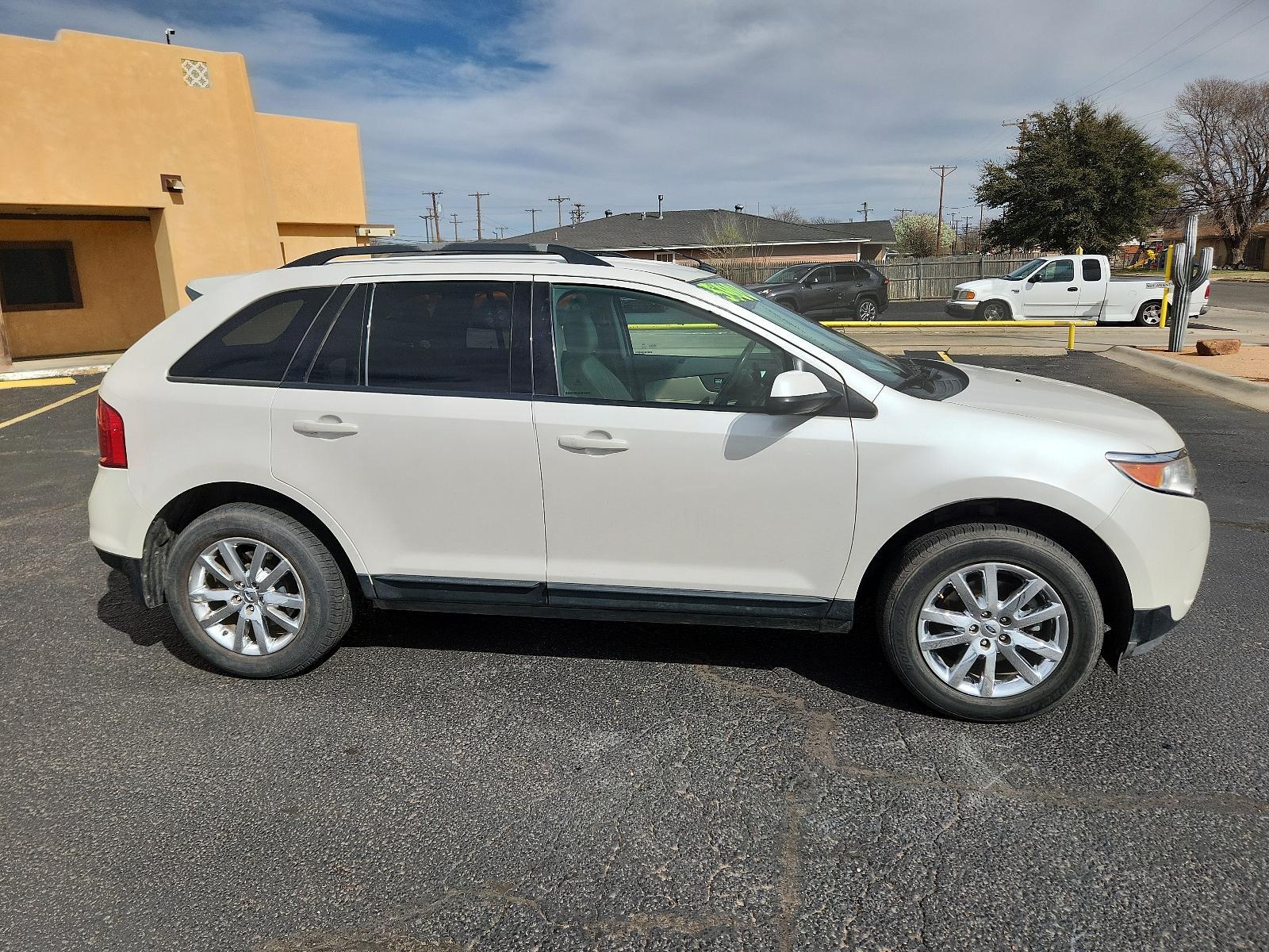 2012 White Suede /Charcoal Black Cloth Interior Ford Edge SEL (2FMDK3JC5CB) with an 3.5L TI-VCT V6 ENGINE engine, located at 4711 Ave Q, Lubbock, TX, 79412, (806) 687-2362, 33.551304, -101.855293 - Photo #5