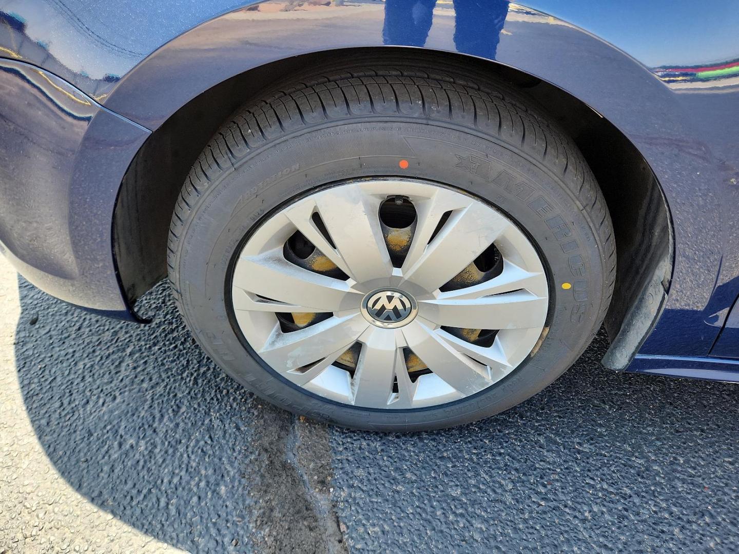 2014 Tempest Blue Metallic /Titan Black Volkswagen Jetta Sedan SE (3VWD17AJ9EM) with an Engine: 1.8L l-4 DOHC engine, located at 4711 Ave Q, Lubbock, TX, 79412, (806) 687-2362, 33.551304, -101.855293 - Photo#8