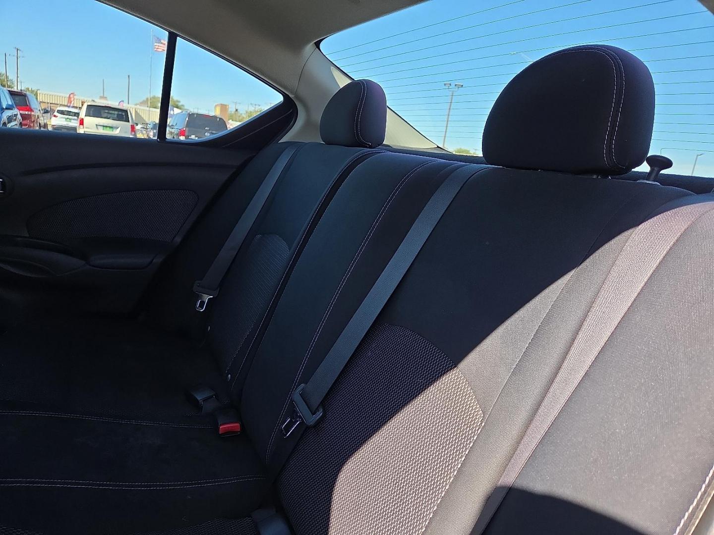 2014 Blue Onyx - B23 /Charcoal - G Nissan Versa 1.6 SV (3N1CN7AP0EL) with an 1.6L I-4 DOHC, variable valve control, regular unleaded, engine with 109HP engine, located at 4711 Ave Q, Lubbock, TX, 79412, (806) 687-2362, 33.551304, -101.855293 - Photo#20