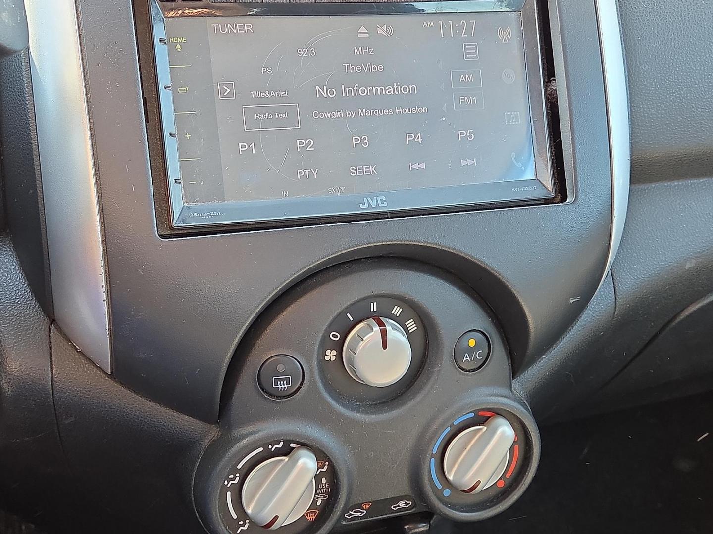 2014 Blue Onyx - B23 /Charcoal - G Nissan Versa 1.6 SV (3N1CN7AP0EL) with an 1.6L I-4 DOHC, variable valve control, regular unleaded, engine with 109HP engine, located at 4711 Ave Q, Lubbock, TX, 79412, (806) 687-2362, 33.551304, -101.855293 - Photo#26