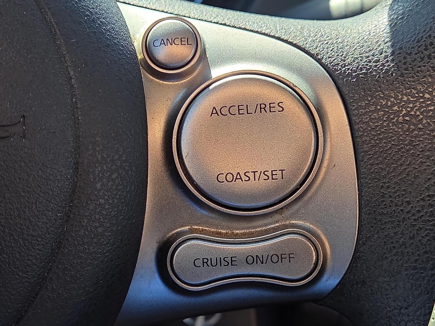 2014 Blue Onyx - B23 /Charcoal - G Nissan Versa 1.6 SV (3N1CN7AP0EL) with an 1.6L I-4 DOHC, variable valve control, regular unleaded, engine with 109HP engine, located at 4711 Ave Q, Lubbock, TX, 79412, (806) 687-2362, 33.551304, -101.855293 - Photo#28