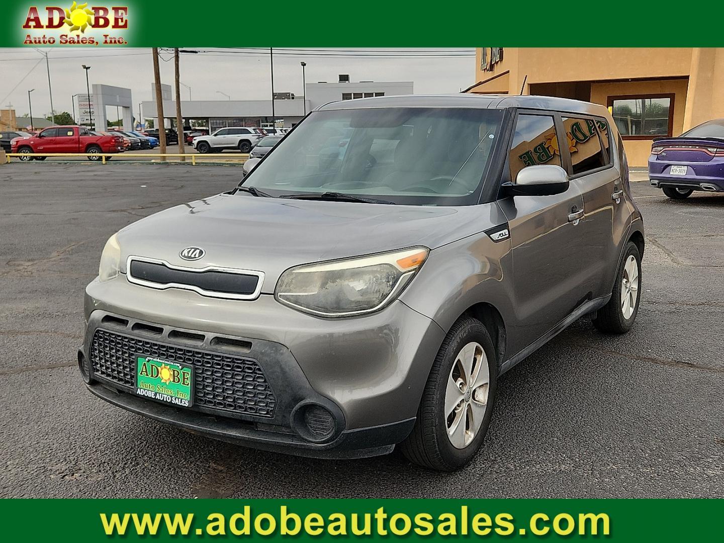 2015 GRAY /Black - EQ Kia Soul (KNDJN2A25F7) with an Gamma 1.6L I-4 gasoline direct injection, DOHC, variable valve control, regular unleaded, engine with 130HP engine, located at 4711 Ave Q, Lubbock, TX, 79412, (806) 687-2362, 33.551304, -101.855293 - Photo#0