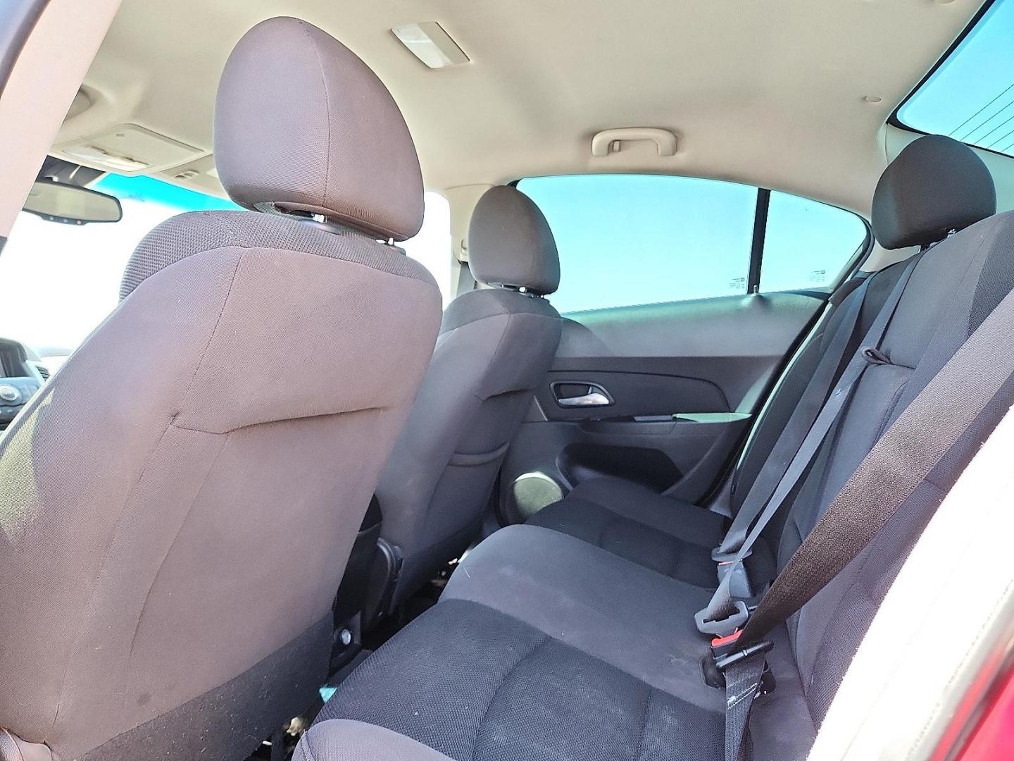 2014 RED /Jet Black - AFF Chevrolet Cruze 1LT Auto (1G1PC5SB5E7) with an ECOTEC 1.4L I-4 DOHC, VVT variable valve control, intercooled turbo, regular unleaded, engine with 138HP engine, located at 4711 Ave Q, Lubbock, TX, 79412, (806) 687-2362, 33.551304, -101.855293 - Photo#9