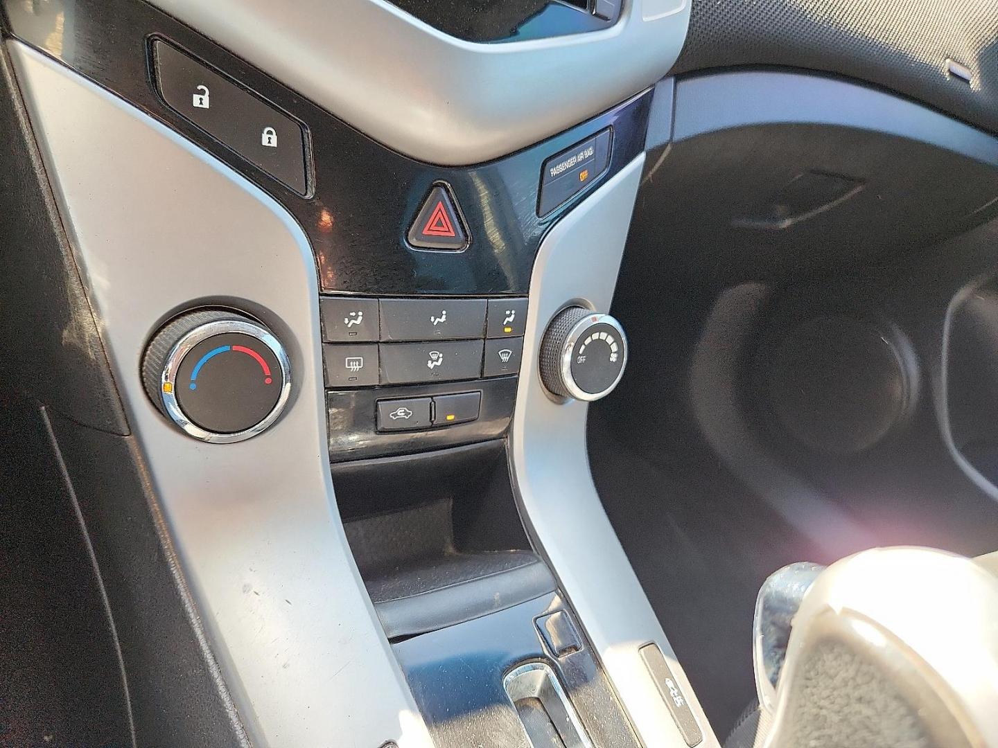 2014 RED /Jet Black - AFF Chevrolet Cruze 1LT Auto (1G1PC5SB5E7) with an ECOTEC 1.4L I-4 DOHC, VVT variable valve control, intercooled turbo, regular unleaded, engine with 138HP engine, located at 4711 Ave Q, Lubbock, TX, 79412, (806) 687-2362, 33.551304, -101.855293 - Photo#15