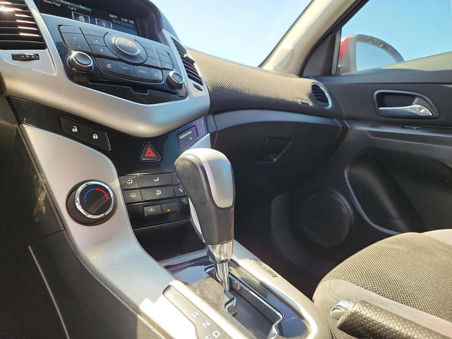 2014 RED /Jet Black - AFF Chevrolet Cruze 1LT Auto (1G1PC5SB5E7) with an ECOTEC 1.4L I-4 DOHC, VVT variable valve control, intercooled turbo, regular unleaded, engine with 138HP engine, located at 4711 Ave Q, Lubbock, TX, 79412, (806) 687-2362, 33.551304, -101.855293 - Photo#29