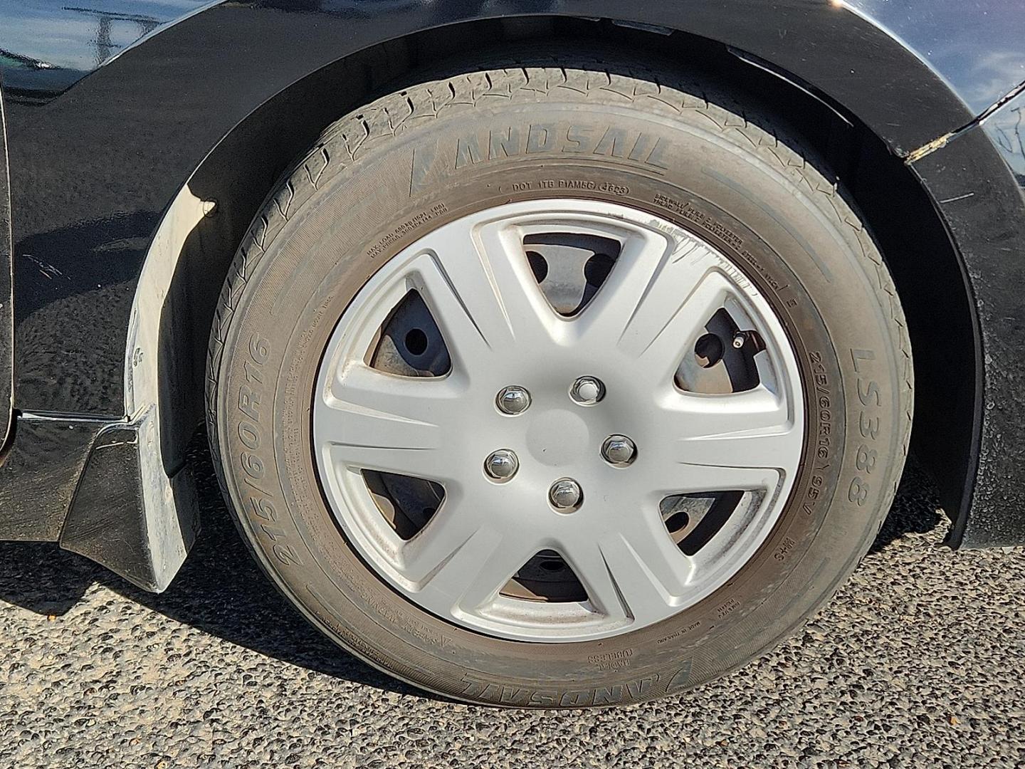 2017 BLACK /Charcoal - G Nissan Altima 2.5 S (1N4AL3AP2HC) with an 2.5L I-4 DOHC, variable valve control, regular unleaded, engine with 179HP engine, located at 4711 Ave Q, Lubbock, TX, 79412, (806) 687-2362, 33.551304, -101.855293 - Photo#6