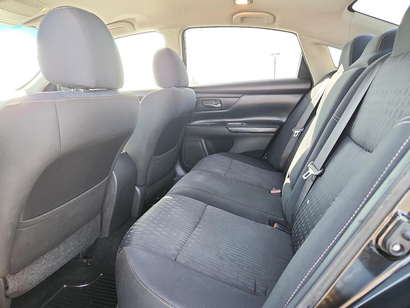 2017 BLACK /Charcoal - G Nissan Altima 2.5 S (1N4AL3AP2HC) with an 2.5L I-4 DOHC, variable valve control, regular unleaded, engine with 179HP engine, located at 4711 Ave Q, Lubbock, TX, 79412, (806) 687-2362, 33.551304, -101.855293 - Photo#7