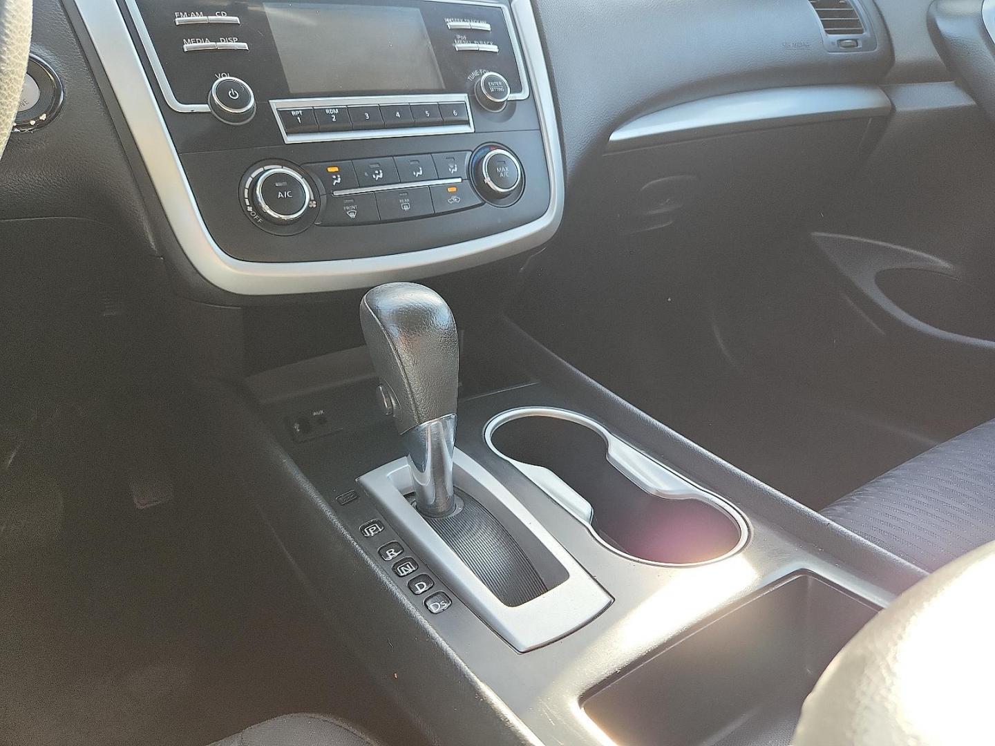 2017 BLACK /Charcoal - G Nissan Altima 2.5 S (1N4AL3AP2HC) with an 2.5L I-4 DOHC, variable valve control, regular unleaded, engine with 179HP engine, located at 4711 Ave Q, Lubbock, TX, 79412, (806) 687-2362, 33.551304, -101.855293 - Photo#29