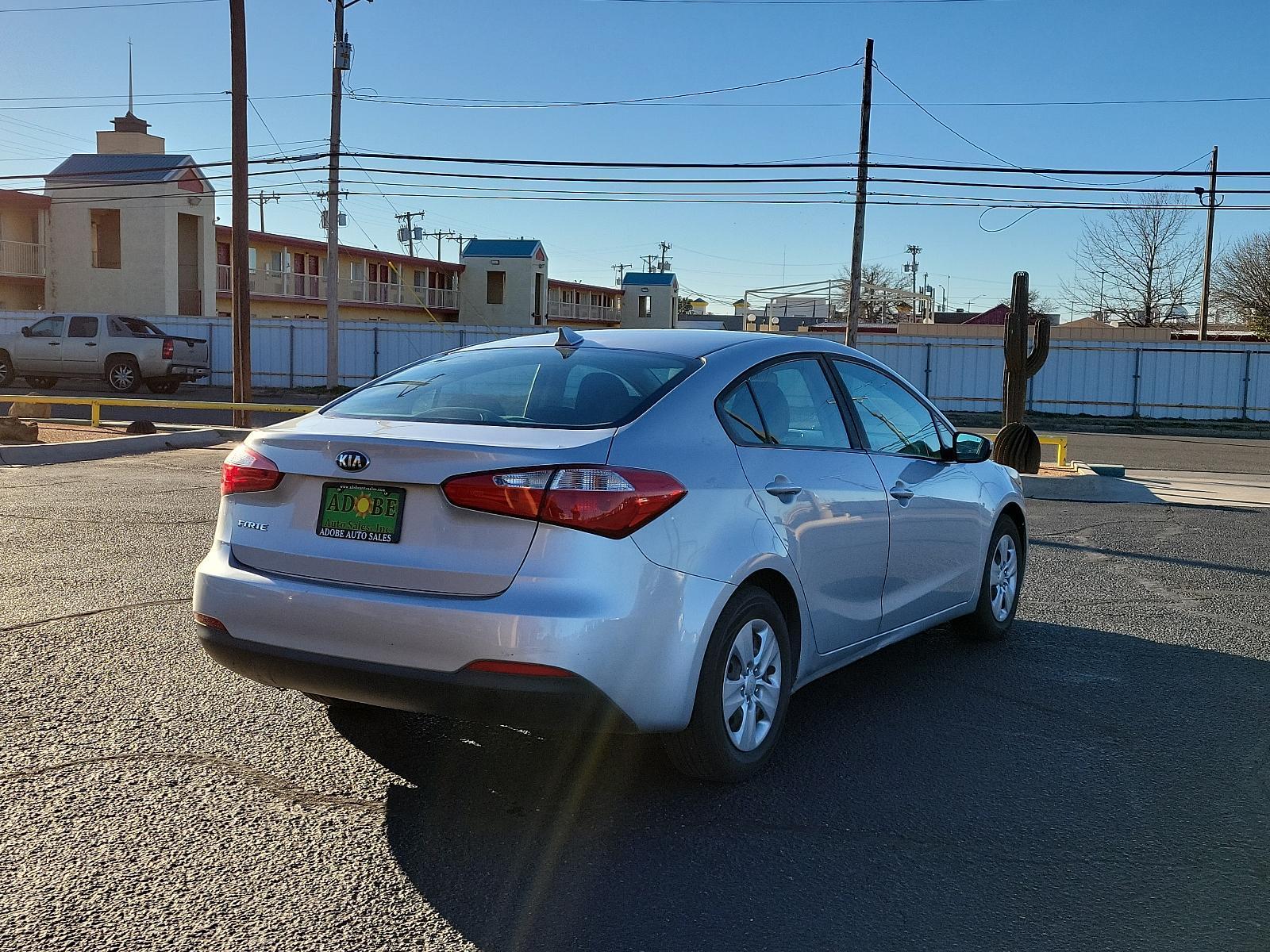 2016 Silky Silver /Black, cloth Kia Forte LX (KNAFK4A66G5) with an Engine: 1.8L I4 DOHC D-CVVT MPI engine, located at 4711 Ave Q, Lubbock, TX, 79412, (806) 687-2362, 33.551304, -101.855293 - Photo #3