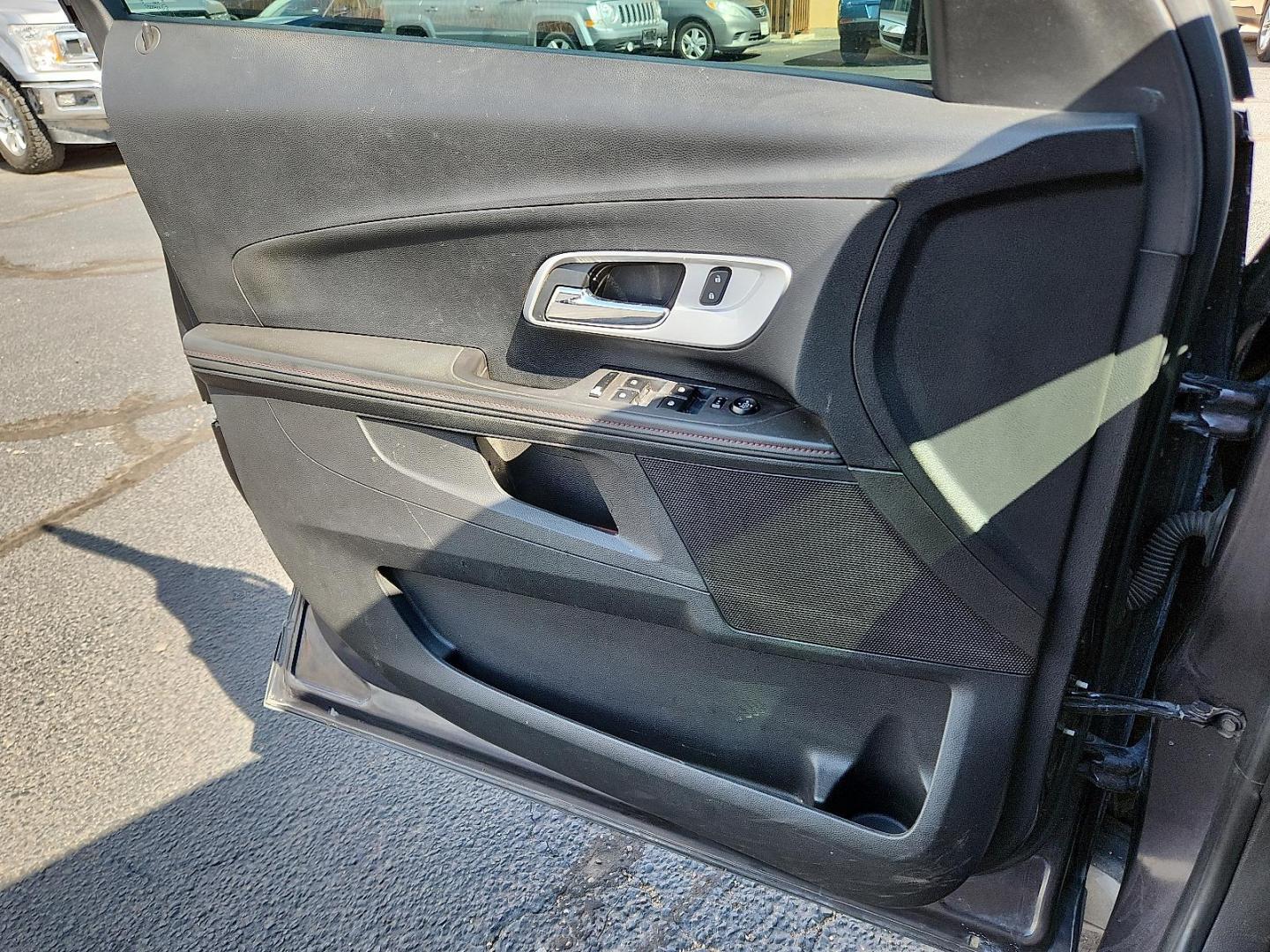 2013 BLACK Chevrolet Equinox 1LT (2GNALDEK2D6) with an 2.4L DOHC 4-Cylinder SIDI Engine engine, located at 4711 Ave Q, Lubbock, TX, 79412, (806) 687-2362, 33.551304, -101.855293 - Photo#16