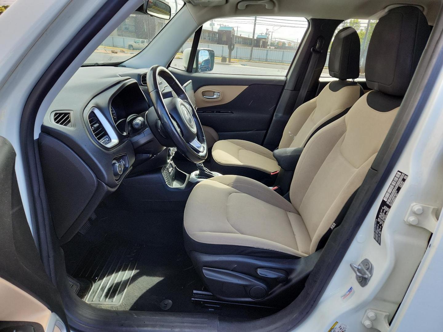 2017 Alpine White - PWV /Sandstorm/Black - A7XU Jeep Renegade Latitude (ZACCJABBXHP) with an ENGINE: 2.4L I4 MULTIAIR engine, located at 4711 Ave Q, Lubbock, TX, 79412, (806) 687-2362, 33.551304, -101.855293 - Photo#10