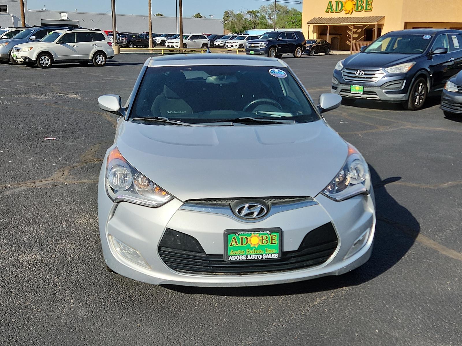 2017 Ironman Silver /Black, premium cloth Hyundai Veloster Value Edition (KMHTC6ADXHU) with an Engine: 1.6L 4-Cylinder GDI DOHC engine, located at 4711 Ave Q, Lubbock, TX, 79412, (806) 687-2362, 33.551304, -101.855293 - Photo #7