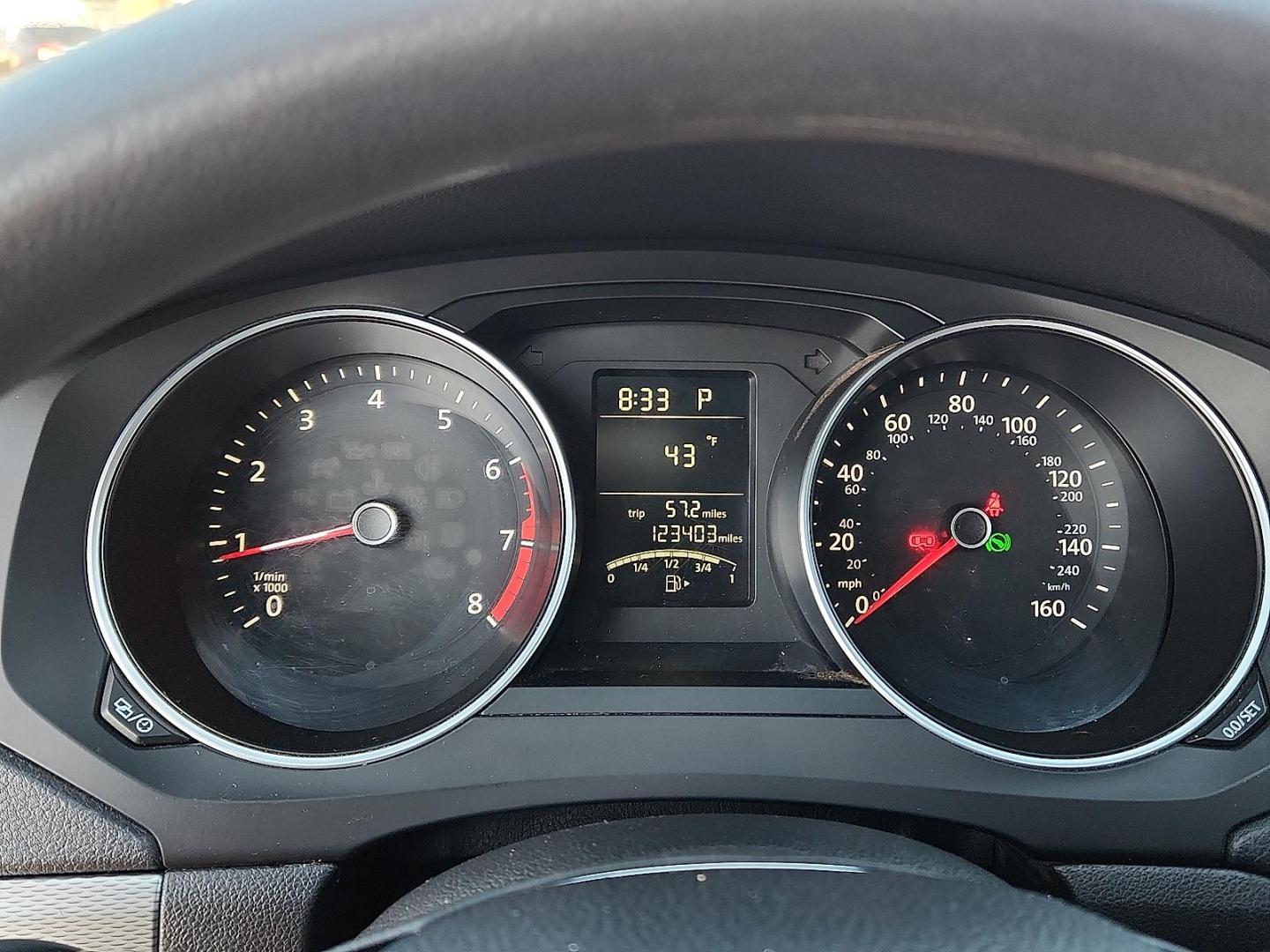 2017 GRAY Volkswagen Jetta 1.4T S (3VW2B7AJ5HM) with an 1.4L I-4 gasoline direct injection, DOHC, variable valve control, intercooled turbo, regular unleaded, engine with 150HP engine, located at 4711 Ave Q, Lubbock, TX, 79412, (806) 687-2362, 33.551304, -101.855293 - Photo#15