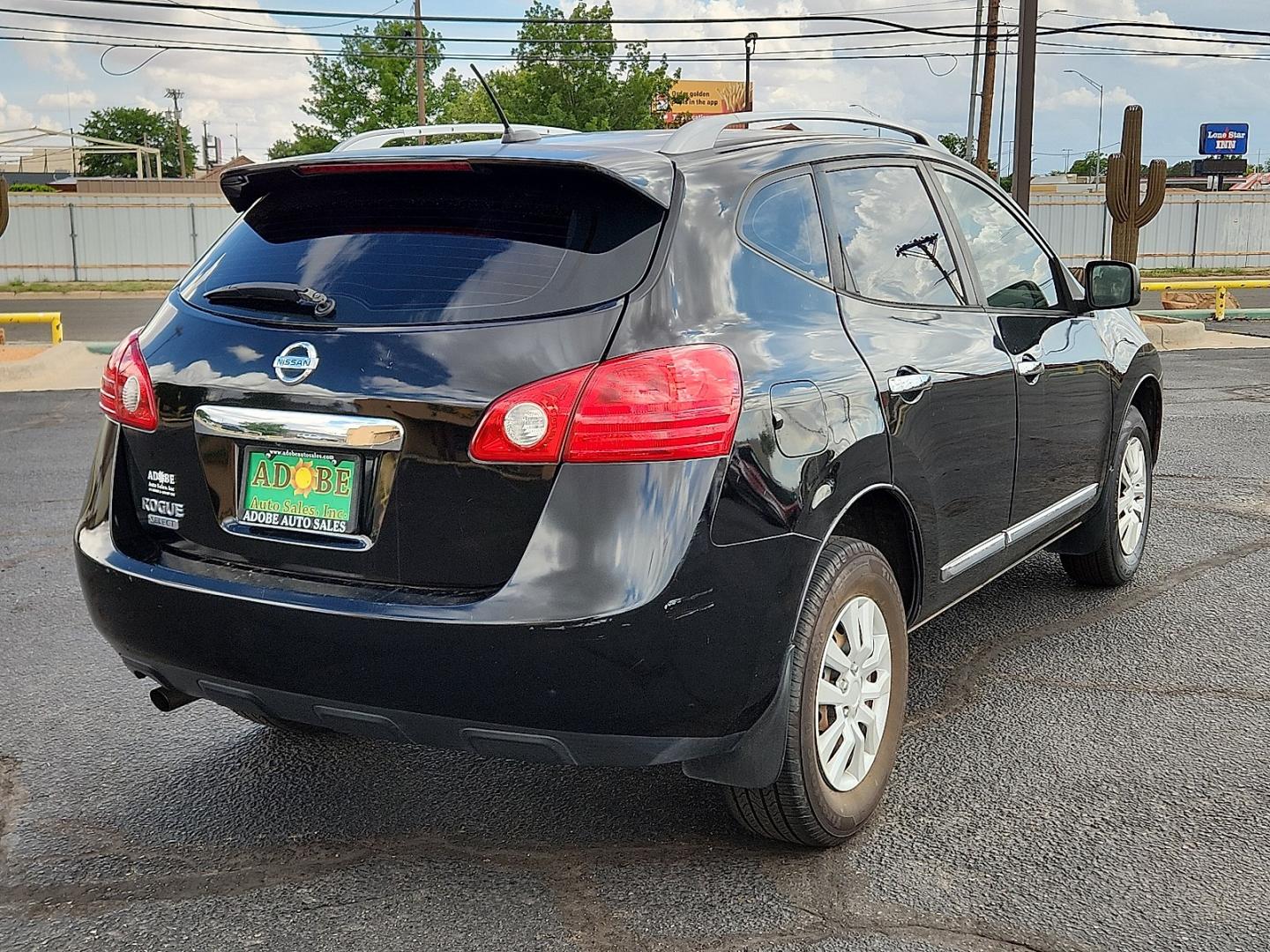 2015 BLACK /Black - G Nissan Rogue Select S (JN8AS5MT2FW) with an 2.5L I-4 DOHC, variable valve control, regular unleaded, engine with 170HP engine, located at 4711 Ave Q, Lubbock, TX, 79412, (806) 687-2362, 33.551304, -101.855293 - Photo#3