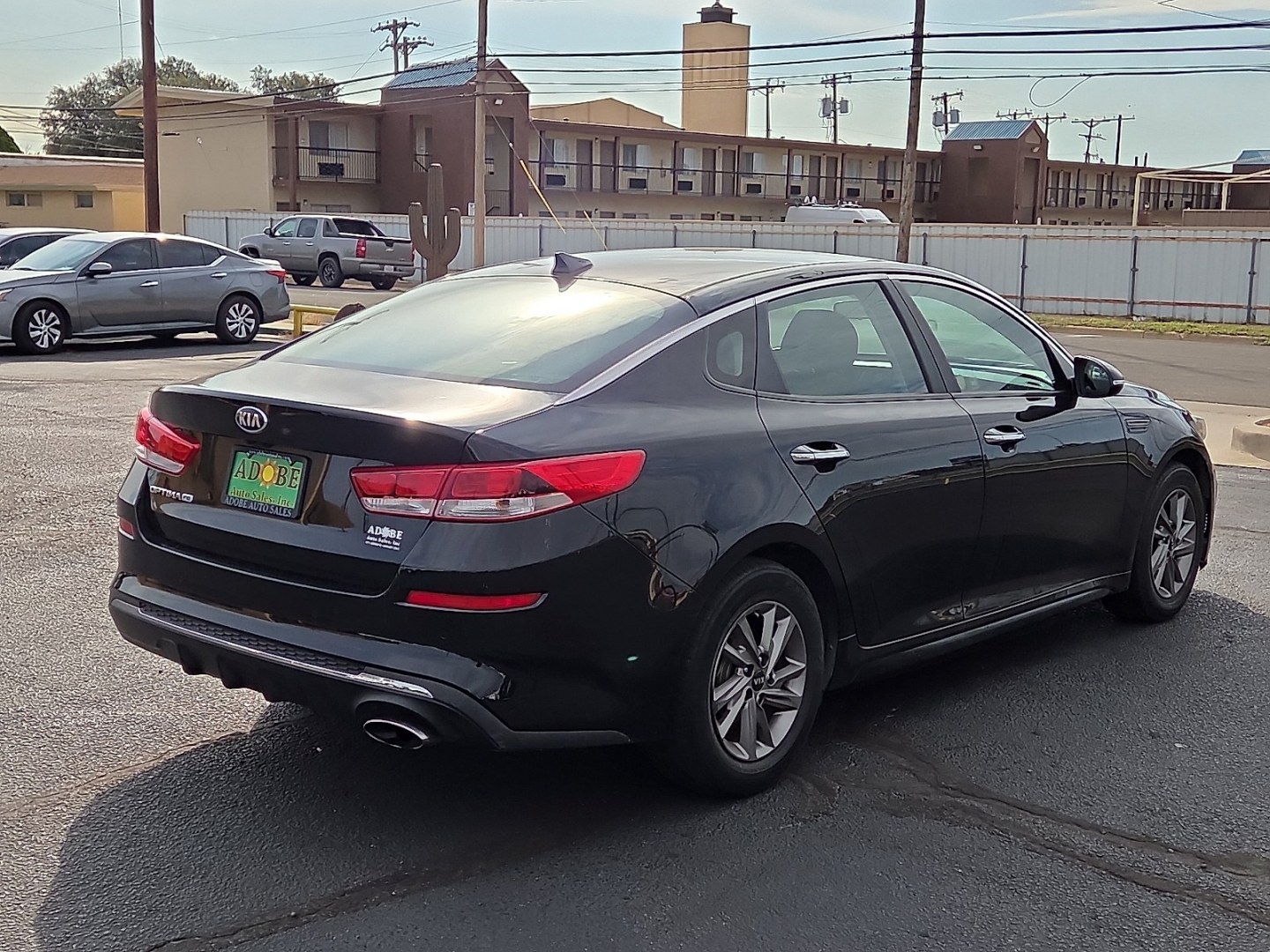 2019 Ebony Black - EB /Black - WK Kia Optima LX (5XXGT4L39KG) with an Theta II 2.4L I-4 direct injection, DOHC, D-CVVT variable valve control, regular gasoline, engine with 185HP engine, located at 4711 Ave Q, Lubbock, TX, 79412, (806) 687-2362, 33.551304, -101.855293- Photo#4