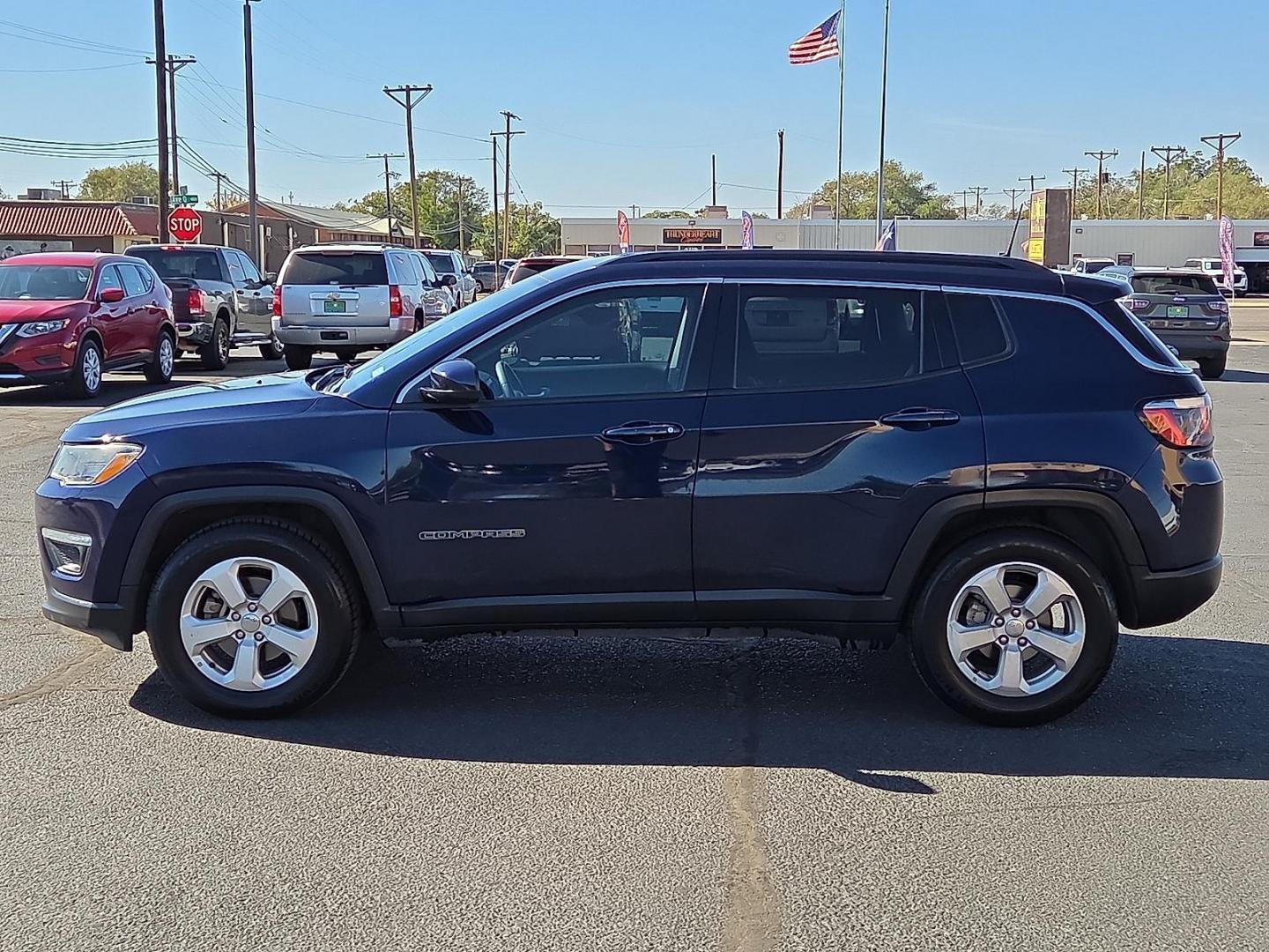 2019 Jazz Blue Pearlcoat - PBX /Black - X9 Jeep Compass Latitude FWD (3C4NJCBBXKT) with an 2.4L I-4 variable valve control, regular unleaded, engine with 180HP engine, located at 4711 Ave Q, Lubbock, TX, 79412, (806) 687-2362, 33.551304, -101.855293 - Photo#1