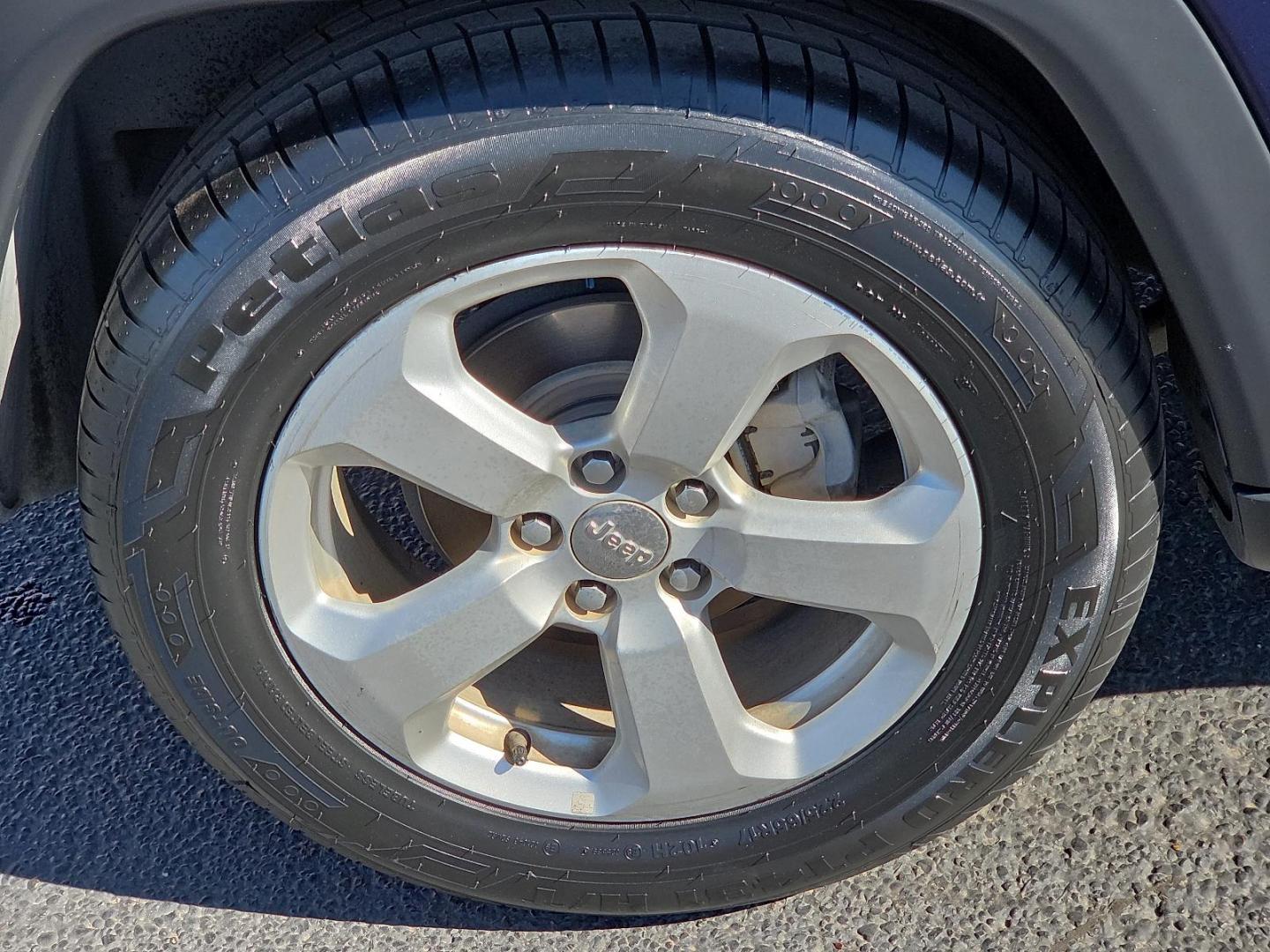 2019 Jazz Blue Pearlcoat - PBX /Black - X9 Jeep Compass Latitude FWD (3C4NJCBBXKT) with an 2.4L I-4 variable valve control, regular unleaded, engine with 180HP engine, located at 4711 Ave Q, Lubbock, TX, 79412, (806) 687-2362, 33.551304, -101.855293 - Photo#8
