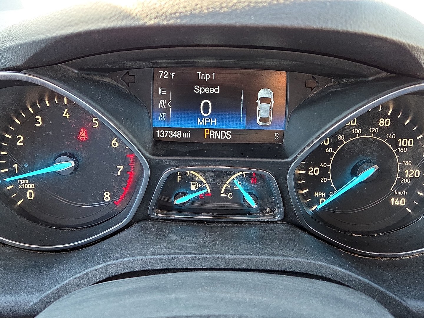 2018 Magnetic Metallic - J7 /Charcoal Black - 7B Ford Escape S (1FMCU0F77JU) with an Duratec 2.5L I-4 DOHC, iVCT variable valve control, regular gasoline, engine with 168HP engine, located at 4711 Ave Q, Lubbock, TX, 79412, (806) 687-2362, 33.551304, -101.855293- Photo#19