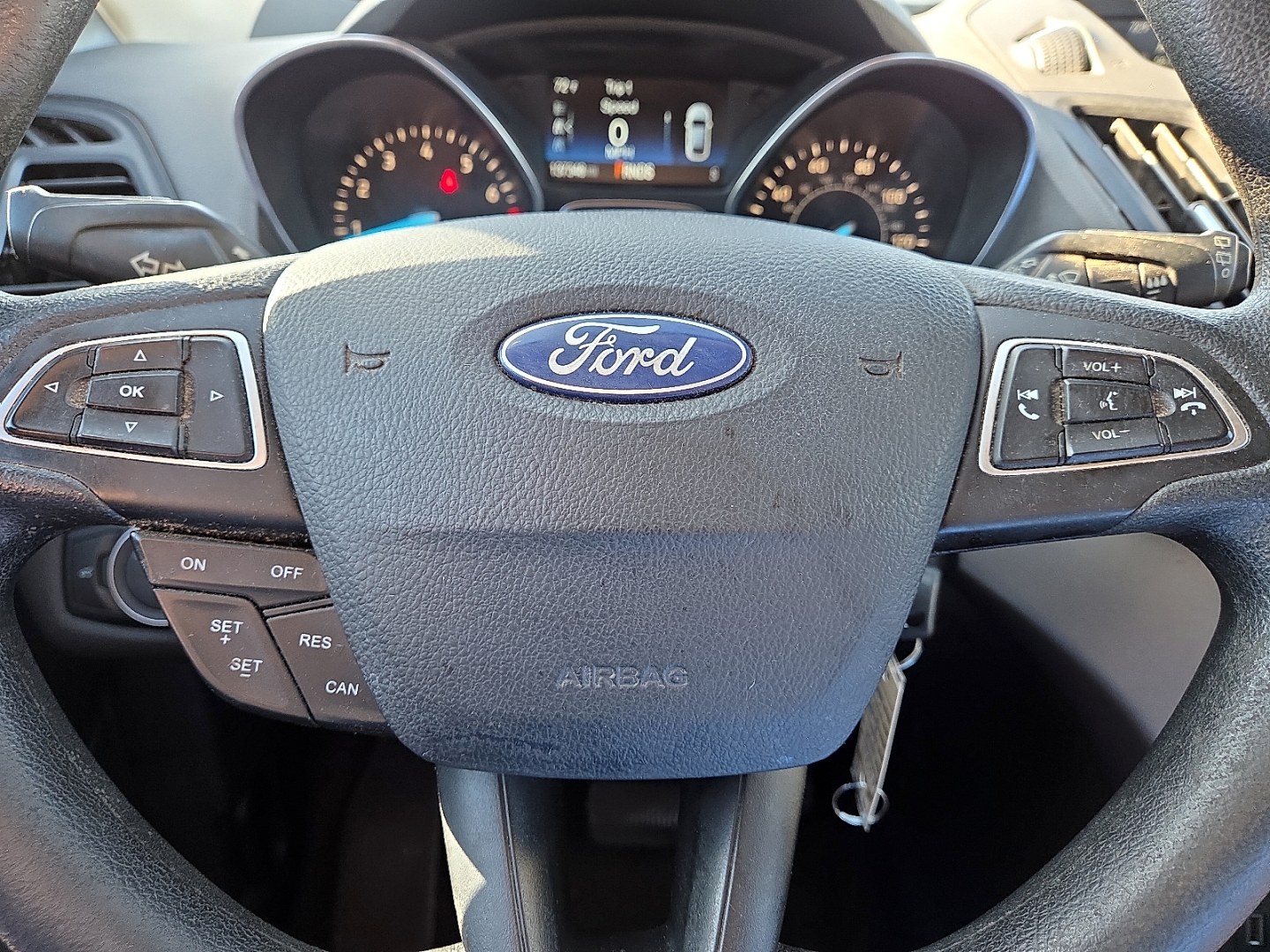 2018 Magnetic Metallic - J7 /Charcoal Black - 7B Ford Escape S (1FMCU0F77JU) with an Duratec 2.5L I-4 DOHC, iVCT variable valve control, regular gasoline, engine with 168HP engine, located at 4711 Ave Q, Lubbock, TX, 79412, (806) 687-2362, 33.551304, -101.855293- Photo#25