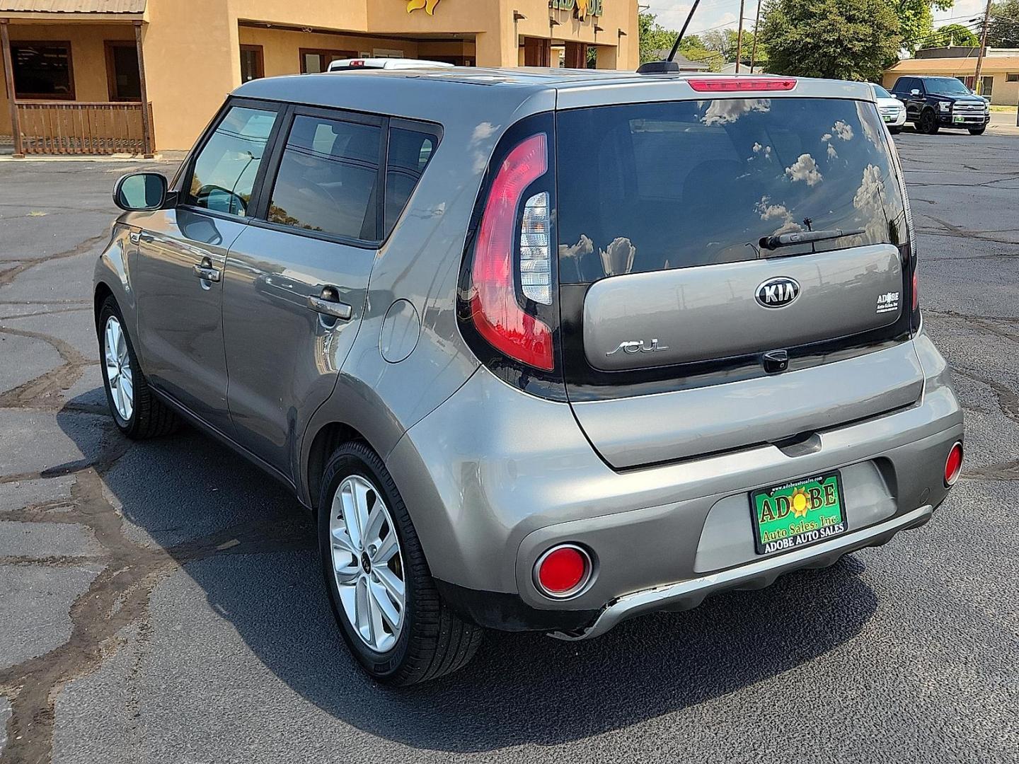 2019 GRAY Kia Soul + (KNDJP3A56K7) with an 2L I-4 gasoline direct injection, DOHC, D-CVVT variable valve control, regular unleaded, engine with 161HP engine, located at 4711 Ave Q, Lubbock, TX, 79412, (806) 687-2362, 33.551304, -101.855293 - Photo#2