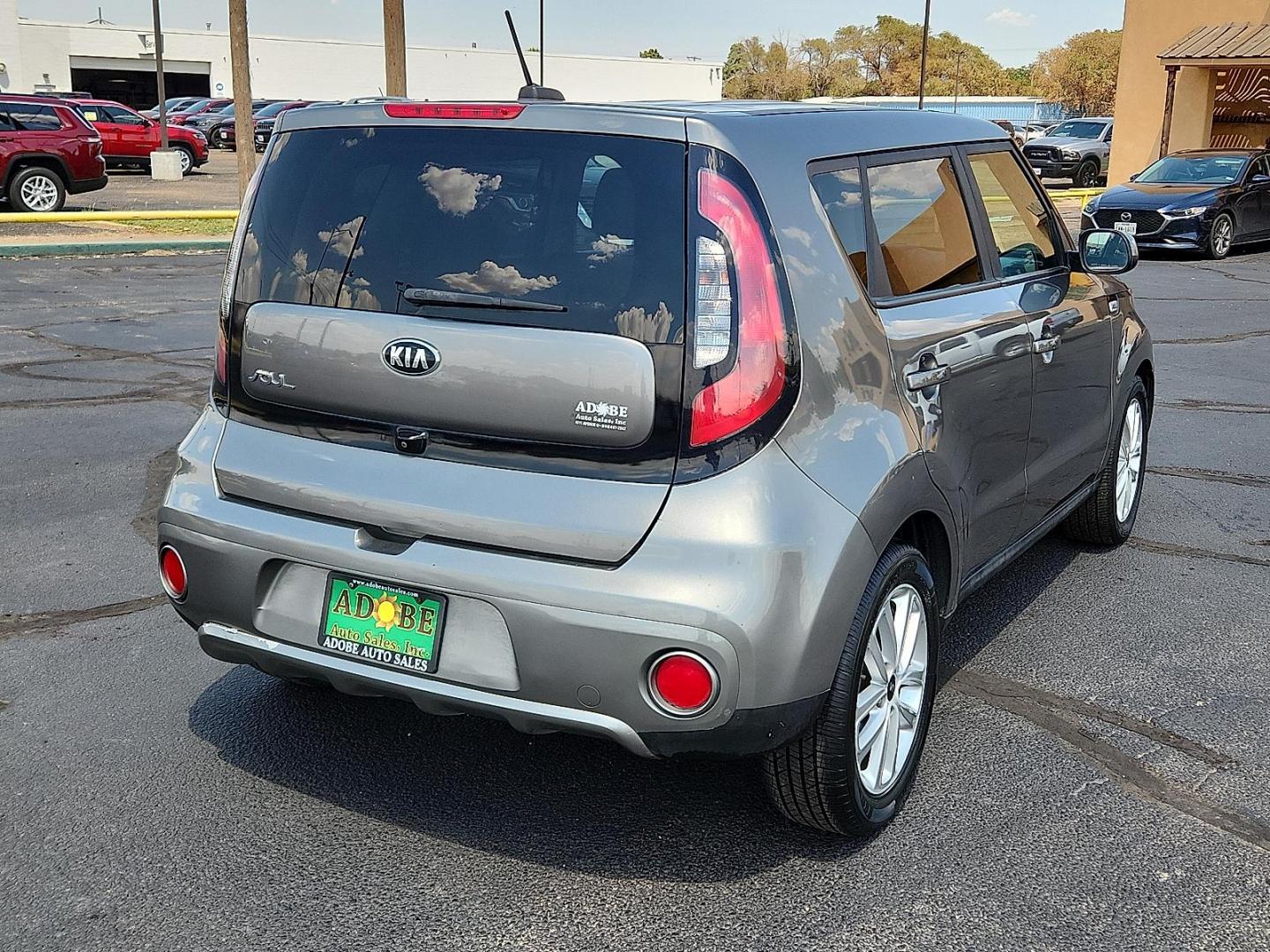 2019 GRAY Kia Soul + (KNDJP3A56K7) with an 2L I-4 gasoline direct injection, DOHC, D-CVVT variable valve control, regular unleaded, engine with 161HP engine, located at 4711 Ave Q, Lubbock, TX, 79412, (806) 687-2362, 33.551304, -101.855293 - Photo#3