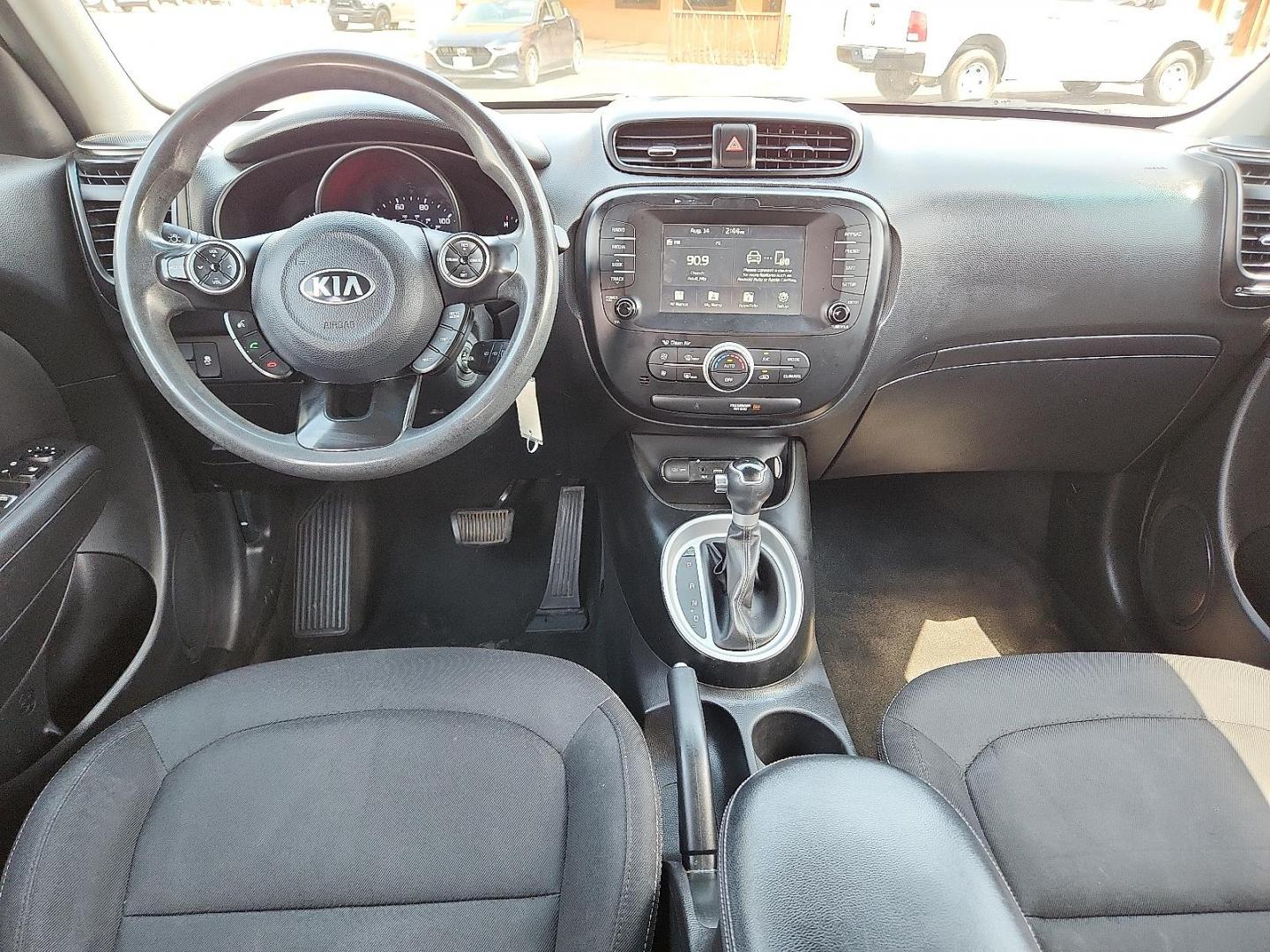 2019 GRAY Kia Soul + (KNDJP3A56K7) with an 2L I-4 gasoline direct injection, DOHC, D-CVVT variable valve control, regular unleaded, engine with 161HP engine, located at 4711 Ave Q, Lubbock, TX, 79412, (806) 687-2362, 33.551304, -101.855293 - Photo#9