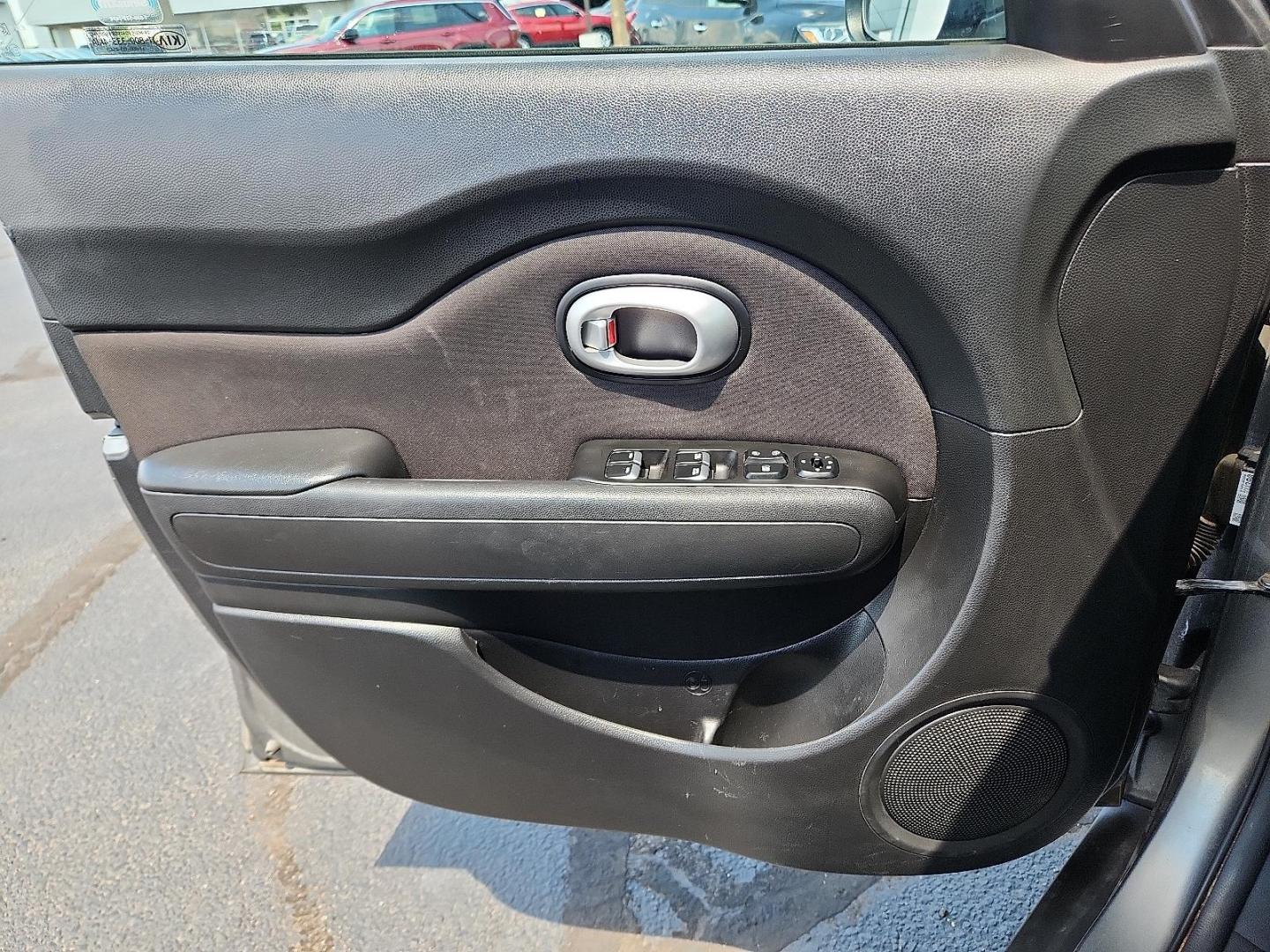 2019 GRAY Kia Soul + (KNDJP3A56K7) with an 2L I-4 gasoline direct injection, DOHC, D-CVVT variable valve control, regular unleaded, engine with 161HP engine, located at 4711 Ave Q, Lubbock, TX, 79412, (806) 687-2362, 33.551304, -101.855293 - Photo#11