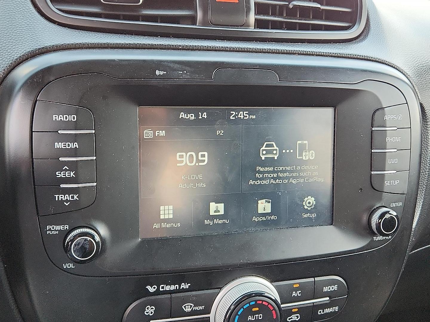 2019 GRAY Kia Soul + (KNDJP3A56K7) with an 2L I-4 gasoline direct injection, DOHC, D-CVVT variable valve control, regular unleaded, engine with 161HP engine, located at 4711 Ave Q, Lubbock, TX, 79412, (806) 687-2362, 33.551304, -101.855293 - Photo#13