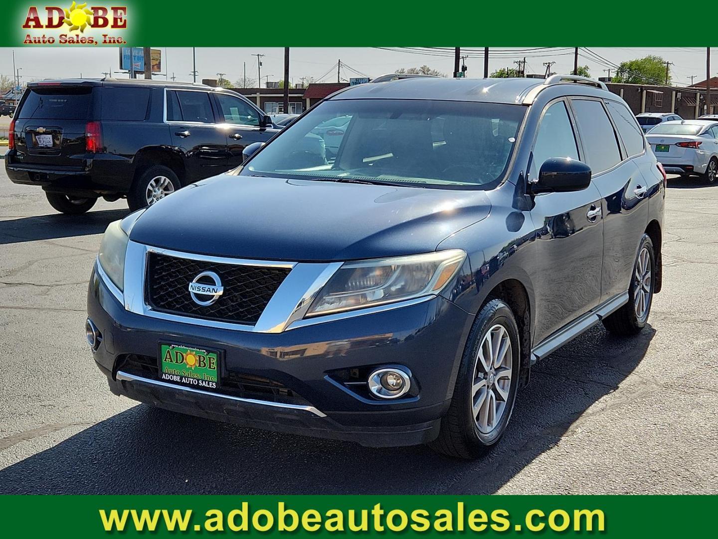 2016 Arctic Blue Metallic - RBG /Charcoal - G Nissan Pathfinder SV (5N1AR2MNXGC) with an Engine: 3.5L V6 engine, located at 4711 Ave Q, Lubbock, TX, 79412, (806) 687-2362, 33.551304, -101.855293 - Photo#0