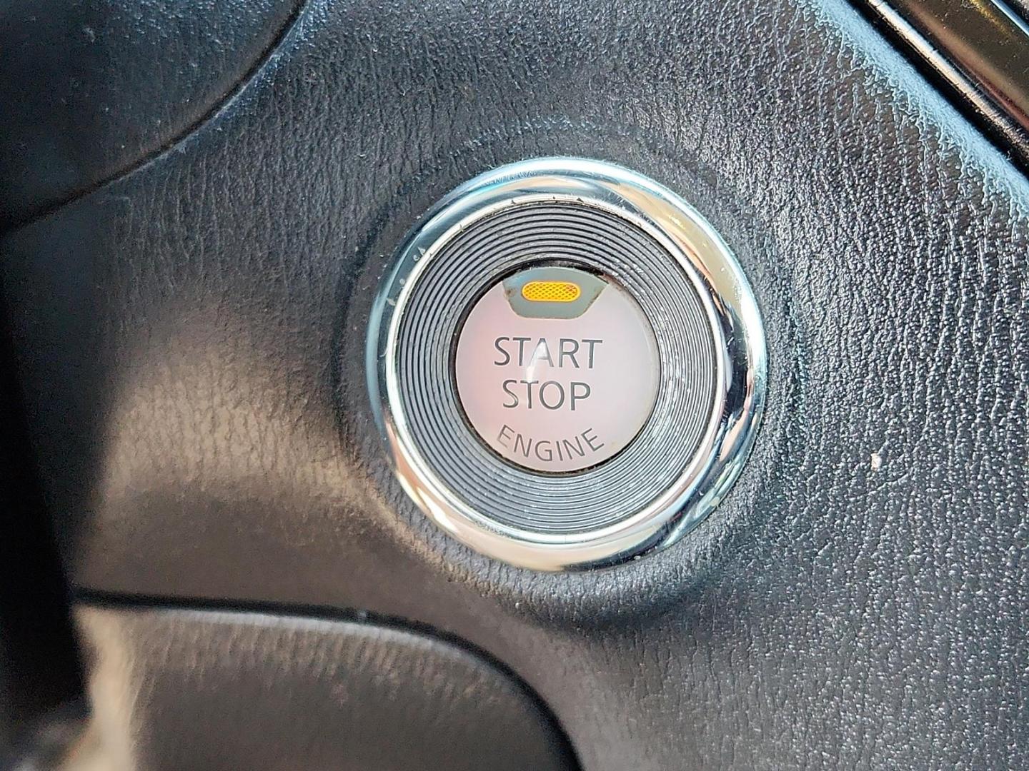 2016 Arctic Blue Metallic - RBG /Charcoal - G Nissan Pathfinder SV (5N1AR2MNXGC) with an Engine: 3.5L V6 engine, located at 4711 Ave Q, Lubbock, TX, 79412, (806) 687-2362, 33.551304, -101.855293 - Photo#16