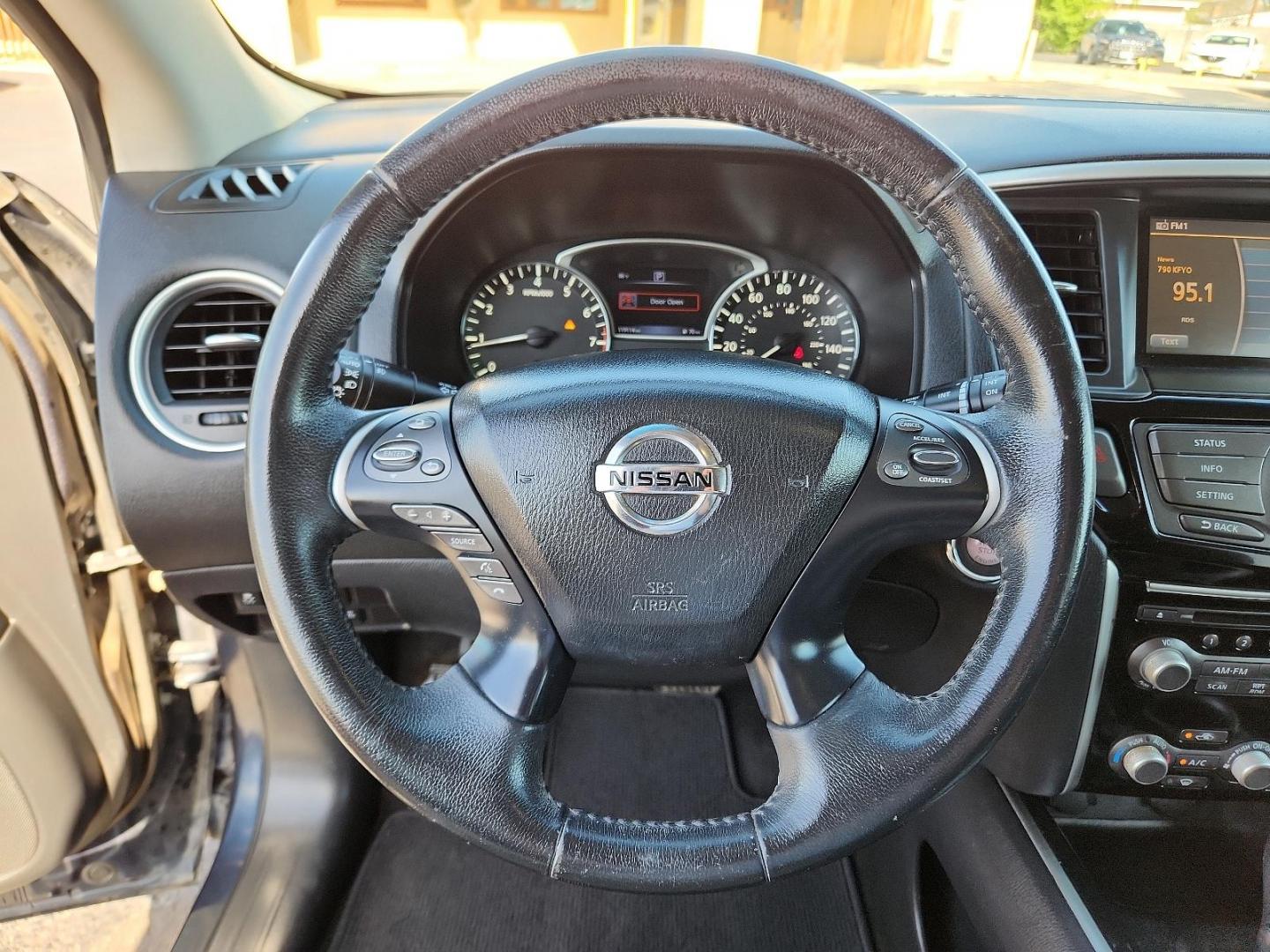 2016 Arctic Blue Metallic - RBG /Charcoal - G Nissan Pathfinder SV (5N1AR2MNXGC) with an Engine: 3.5L V6 engine, located at 4711 Ave Q, Lubbock, TX, 79412, (806) 687-2362, 33.551304, -101.855293 - Photo#19