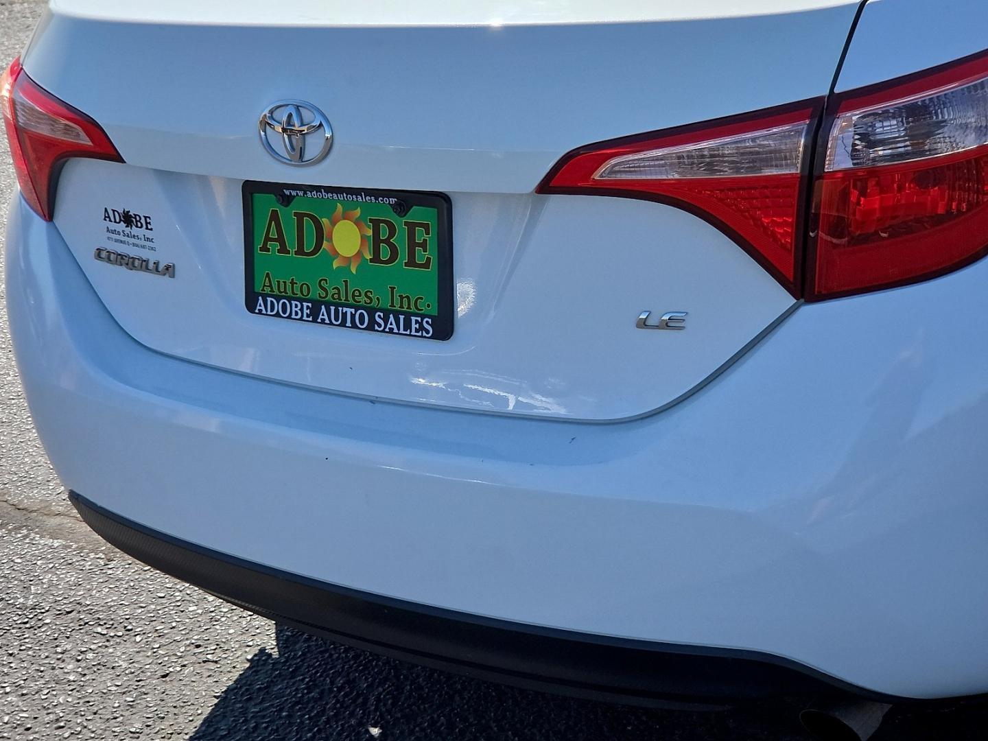 2019 Super White - 040 /Black - 21 Toyota Corolla LE (2T1BURHE5KC) with an 1.8L I-4 DOHC, VVT-i variable valve control, regular gasoline, engine with 132HP engine, located at 4711 Ave Q, Lubbock, TX, 79412, (806) 687-2362, 33.551304, -101.855293- Photo#14