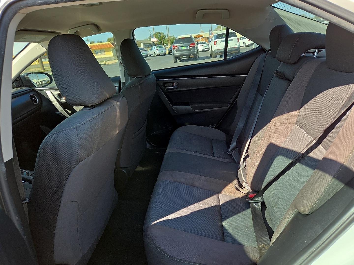 2019 Super White - 040 /Black - 21 Toyota Corolla LE (2T1BURHE5KC) with an 1.8L I-4 DOHC, VVT-i variable valve control, regular gasoline, engine with 132HP engine, located at 4711 Ave Q, Lubbock, TX, 79412, (806) 687-2362, 33.551304, -101.855293- Photo#19