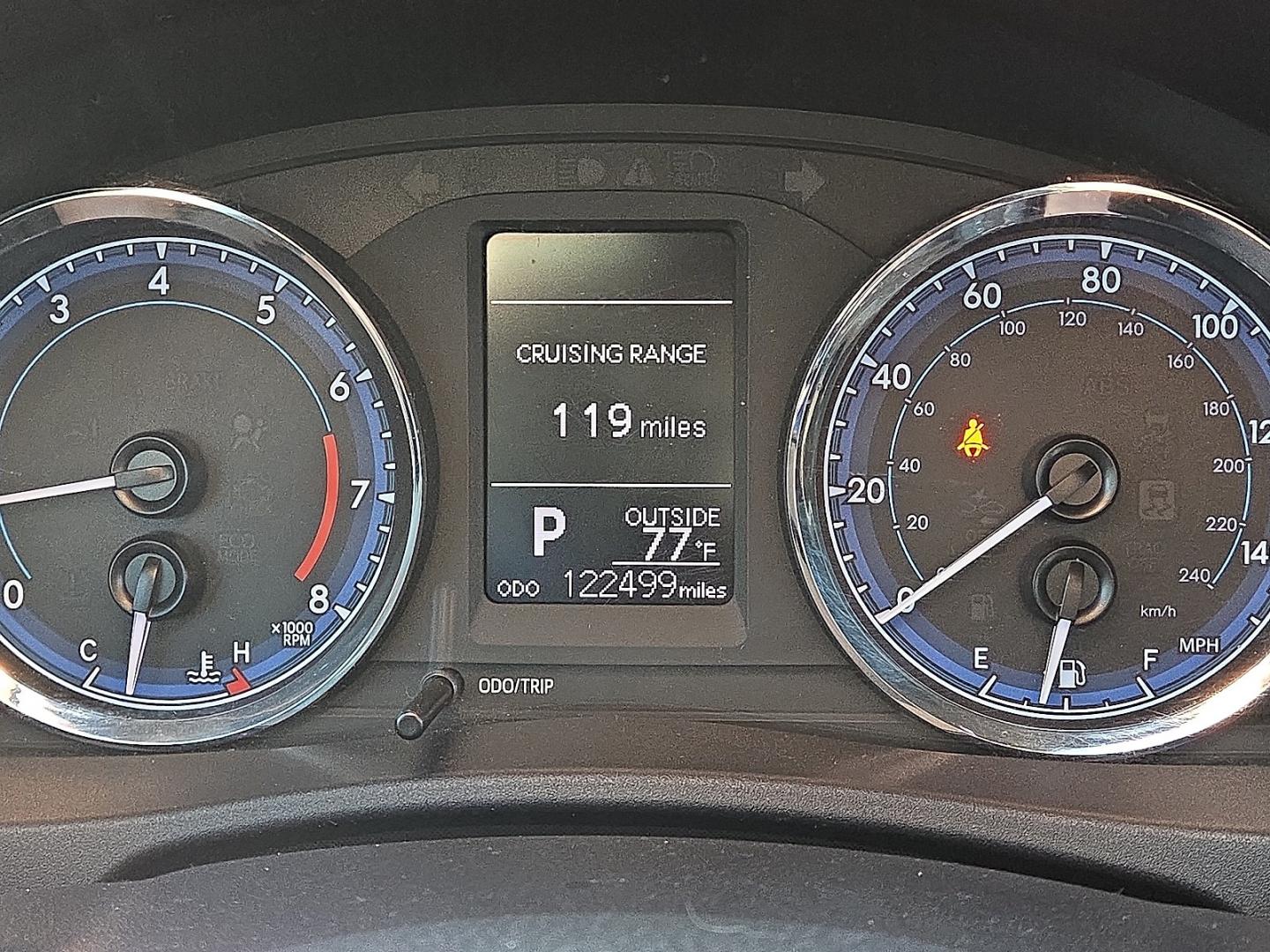 2019 Super White - 040 /Black - 21 Toyota Corolla LE (2T1BURHE5KC) with an 1.8L I-4 DOHC, VVT-i variable valve control, regular gasoline, engine with 132HP engine, located at 4711 Ave Q, Lubbock, TX, 79412, (806) 687-2362, 33.551304, -101.855293- Photo#26