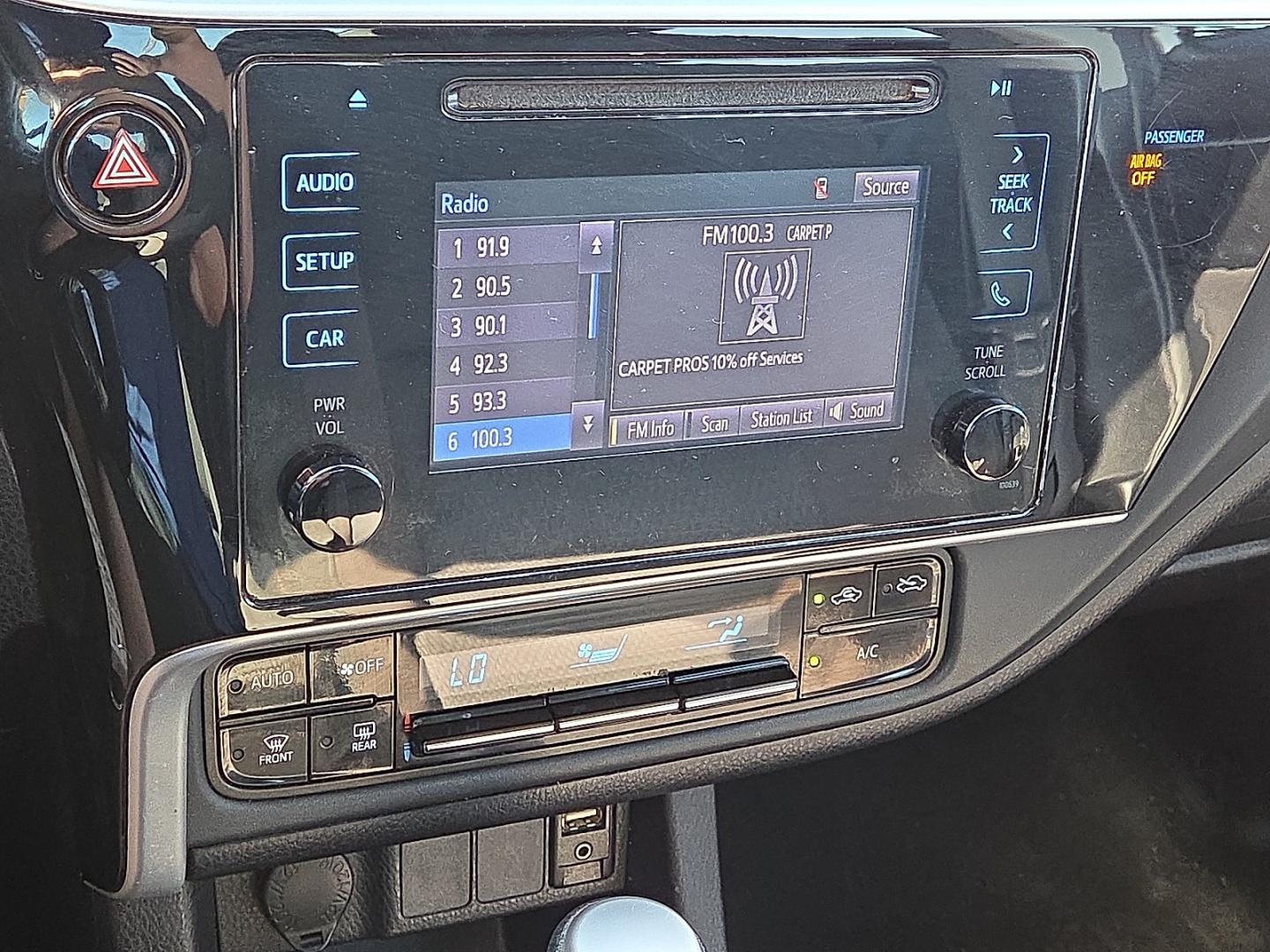 2019 Super White - 040 /Black - 21 Toyota Corolla LE (2T1BURHE5KC) with an 1.8L I-4 DOHC, VVT-i variable valve control, regular gasoline, engine with 132HP engine, located at 4711 Ave Q, Lubbock, TX, 79412, (806) 687-2362, 33.551304, -101.855293- Photo#28