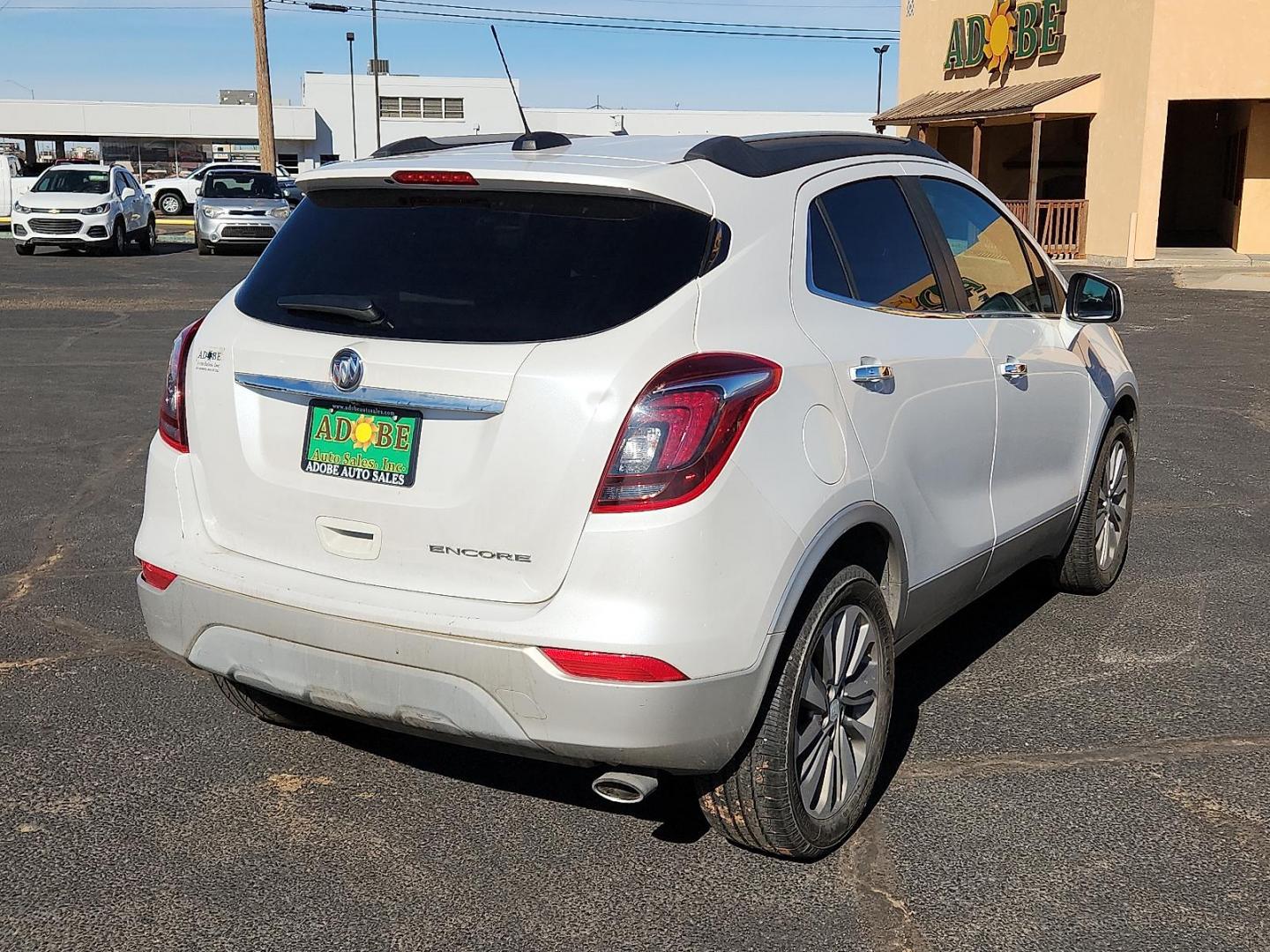 2020 WHITE Buick Encore FWD Preferred (KL4CJASB9LB) with an ECOTEC 1.4L I-4 DOHC, variable valve control, intercooled turbo, regular unleaded, engine with 138HP engine, located at 4711 Ave Q, Lubbock, TX, 79412, (806) 687-2362, 33.551304, -101.855293 - Photo#3