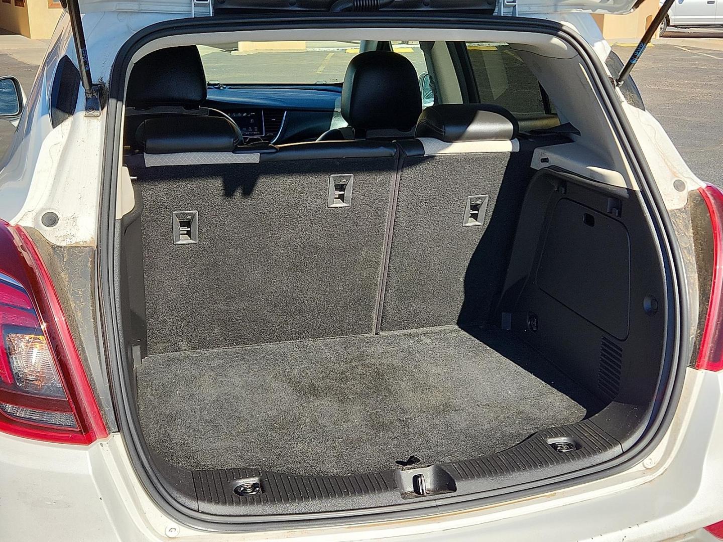 2020 WHITE Buick Encore FWD Preferred (KL4CJASB9LB) with an ECOTEC 1.4L I-4 DOHC, variable valve control, intercooled turbo, regular unleaded, engine with 138HP engine, located at 4711 Ave Q, Lubbock, TX, 79412, (806) 687-2362, 33.551304, -101.855293 - Photo#6