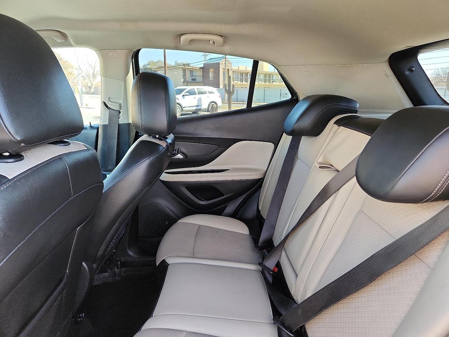 2020 WHITE Buick Encore FWD Preferred (KL4CJASB9LB) with an ECOTEC 1.4L I-4 DOHC, variable valve control, intercooled turbo, regular unleaded, engine with 138HP engine, located at 4711 Ave Q, Lubbock, TX, 79412, (806) 687-2362, 33.551304, -101.855293 - Photo#7