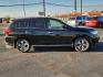 2017 Magnetic Black Metallic Nissan Pathfinder SV (5N1DR2MN5HC) with an 3.5L V-6 gasoline direct injection, DOHC, variable valve control, regular unleaded, engine with 284HP engine, located at 4711 Ave Q, Lubbock, TX, 79412, (806) 687-2362, 33.551304, -101.855293 - Photo#4