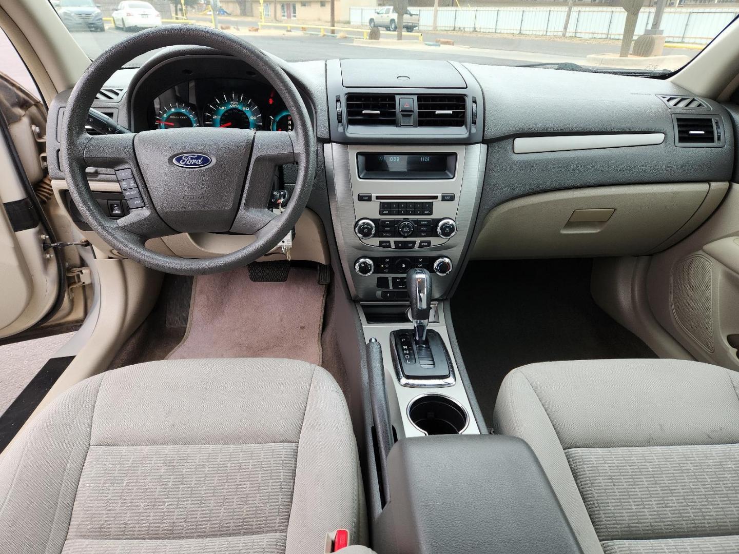 2010 WHITE Ford Fusion S (3FAHP0GA5AR) with an 2.5L 16V I4 DURATEC ENGINE engine, located at 4711 Ave Q, Lubbock, TX, 79412, (806) 687-2362, 33.551304, -101.855293 - Photo#9