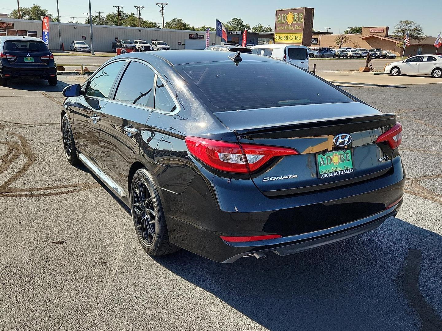 2017 BLACK Hyundai Sonata Sport (5NPE34AF9HH) with an 2.4L I-4 gasoline direct injection, DOHC, D-CVVT variable valve control, regular unleaded, engine with 185HP engine, located at 4711 Ave Q, Lubbock, TX, 79412, (806) 687-2362, 33.551304, -101.855293 - Photo#2