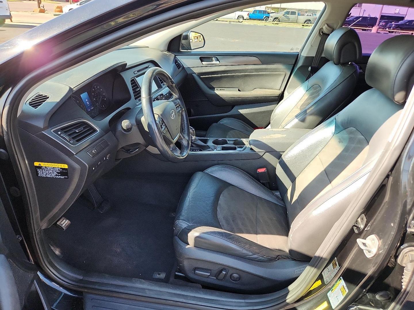 2017 BLACK Hyundai Sonata Sport (5NPE34AF9HH) with an 2.4L I-4 gasoline direct injection, DOHC, D-CVVT variable valve control, regular unleaded, engine with 185HP engine, located at 4711 Ave Q, Lubbock, TX, 79412, (806) 687-2362, 33.551304, -101.855293 - Photo#10