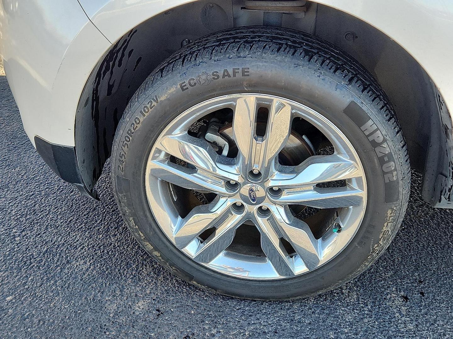2014 WHITE Ford Edge SEL (2FMDK4JC4EB) with an 3.5L V-6 DOHC, variable valve control, regular unleaded, engine with 285HP engine, located at 4711 Ave Q, Lubbock, TX, 79412, (806) 687-2362, 33.551304, -101.855293 - Photo#6