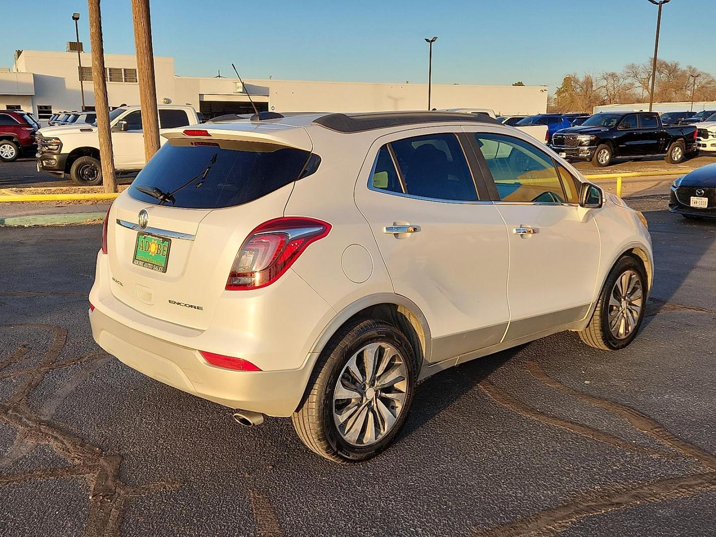 2017 WHITE Buick Encore Preferred II (KL4CJBSB9HB) with an Ecotec 1.4L I-4 DOHC, variable valve control, intercooled turbo, regular unleaded, engine with 138HP engine, located at 4711 Ave Q, Lubbock, TX, 79412, (806) 687-2362, 33.551304, -101.855293 - Photo#3