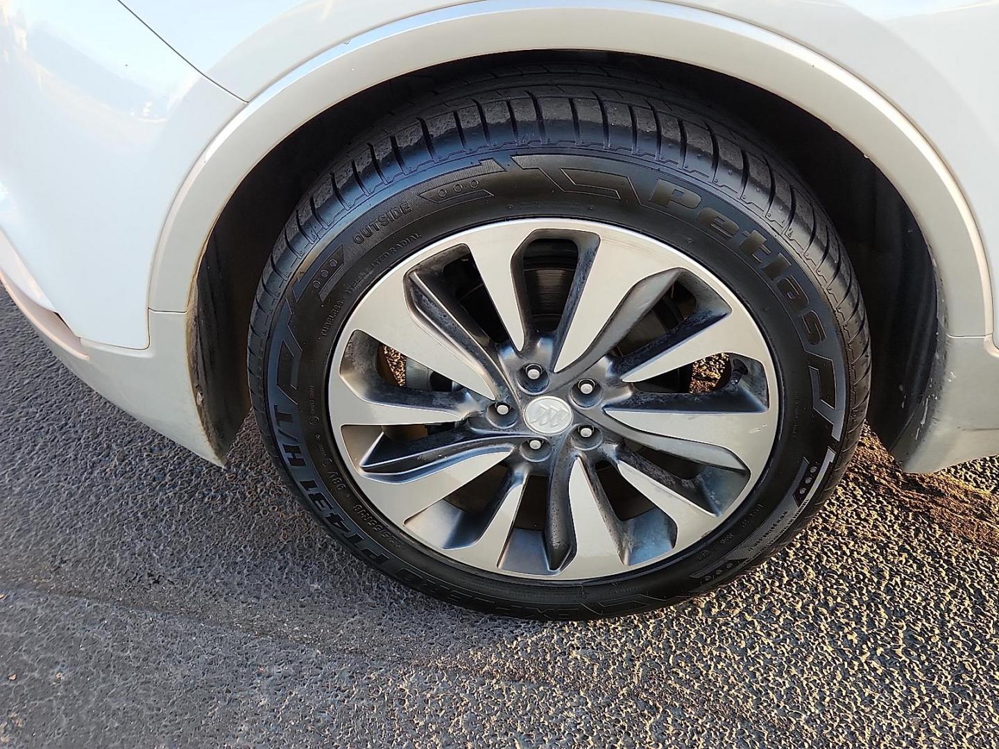 2017 WHITE Buick Encore Preferred II (KL4CJBSB9HB) with an Ecotec 1.4L I-4 DOHC, variable valve control, intercooled turbo, regular unleaded, engine with 138HP engine, located at 4711 Ave Q, Lubbock, TX, 79412, (806) 687-2362, 33.551304, -101.855293 - Photo#6