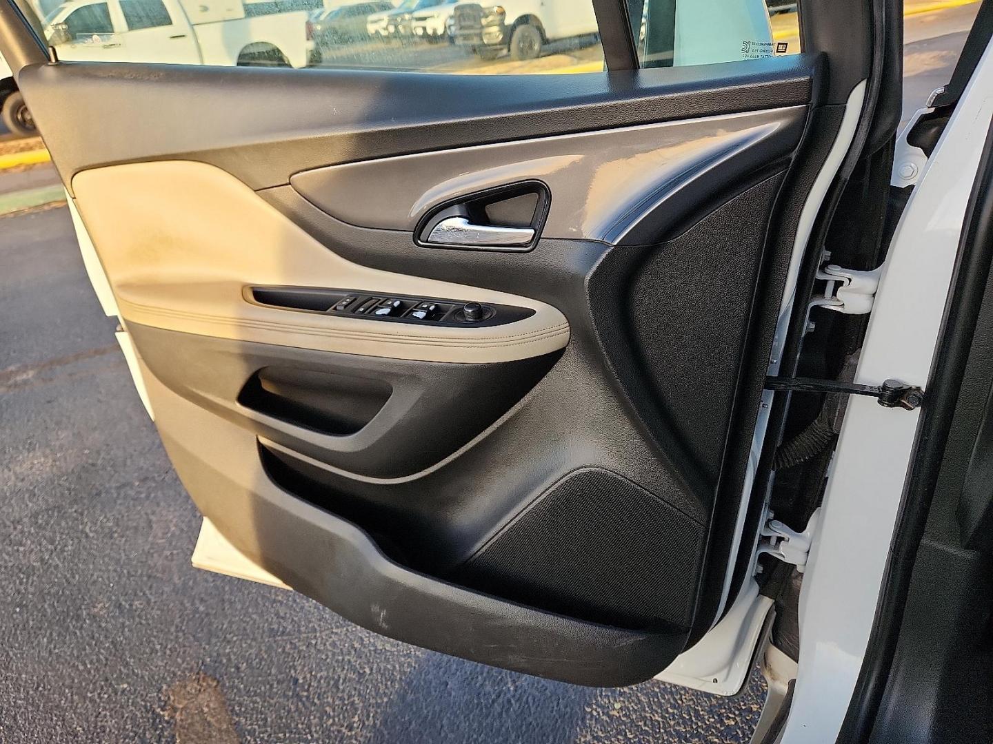 2017 WHITE Buick Encore Preferred II (KL4CJBSB9HB) with an Ecotec 1.4L I-4 DOHC, variable valve control, intercooled turbo, regular unleaded, engine with 138HP engine, located at 4711 Ave Q, Lubbock, TX, 79412, (806) 687-2362, 33.551304, -101.855293 - Photo#11