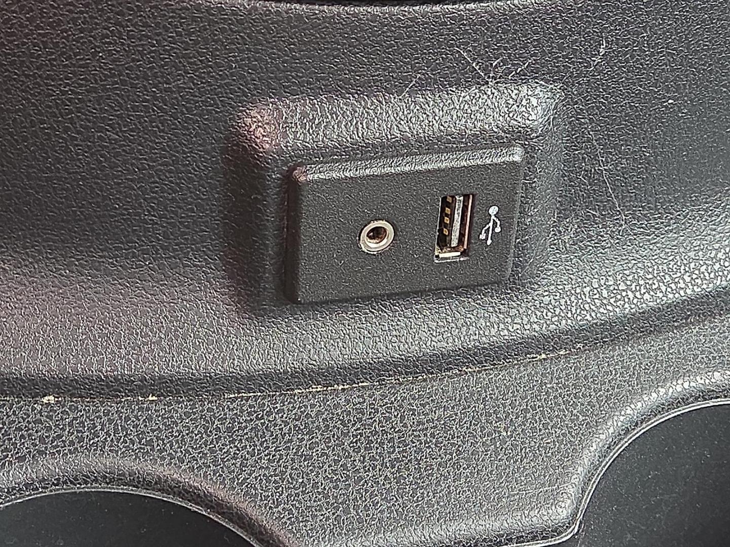 2017 Fresh Powder - QM1 /Charcoal - G Nissan Versa 1.6 S+ (3N1CN7AP7HL) with an 1.6L I-4 DOHC, variable valve control, regular unleaded, engine with 109HP engine, located at 4711 Ave Q, Lubbock, TX, 79412, (806) 687-2362, 33.551304, -101.855293 - Photo#25