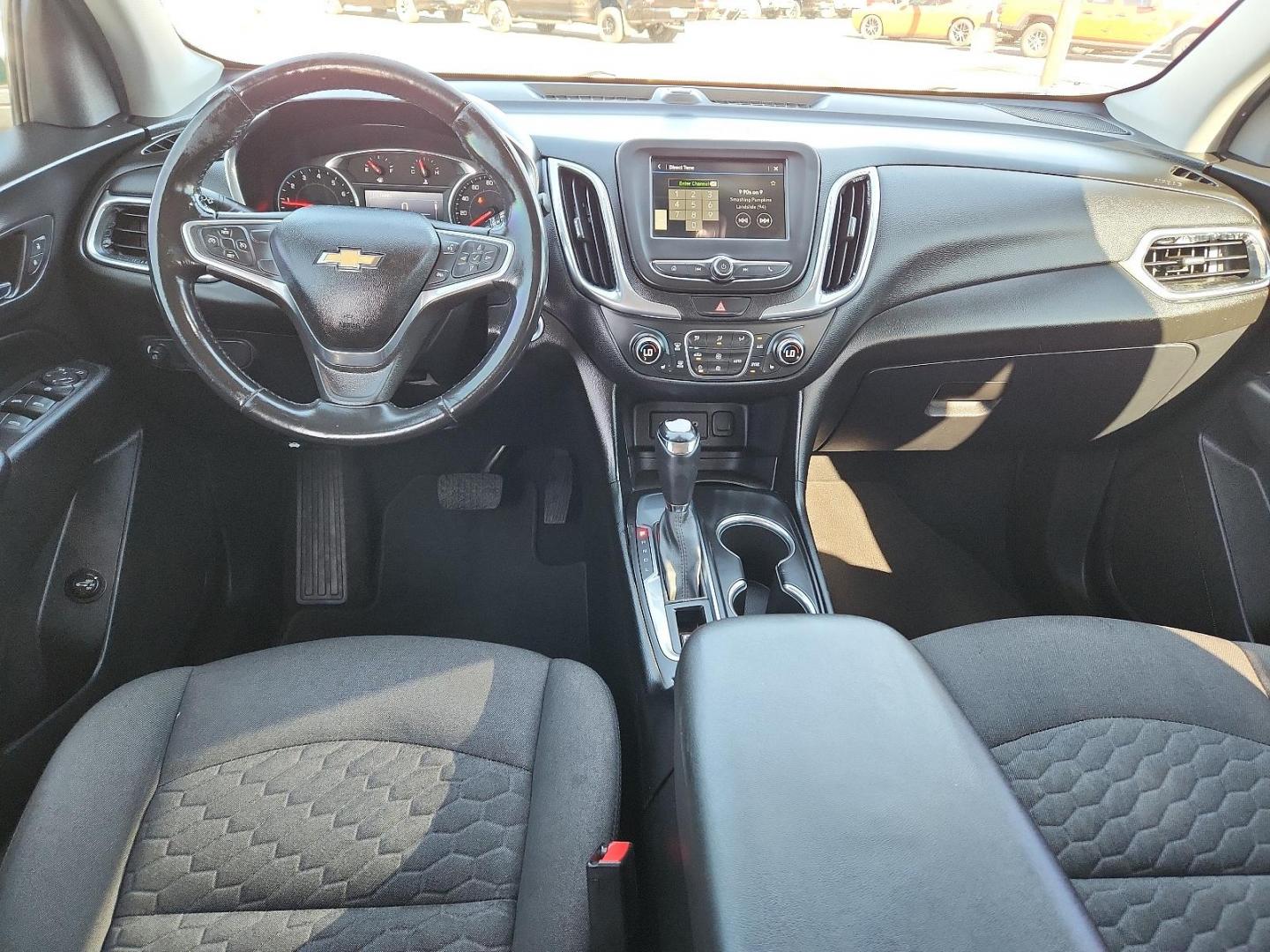 2019 Ivy Metallic Chevrolet Equinox LT (2GNAXKEV0K6) with an ENGINE, 1.5L TURBO DOHC 4-CYLINDER, SIDI, VVT engine, located at 4711 Ave Q, Lubbock, TX, 79412, (806) 687-2362, 33.551304, -101.855293 - Photo#9